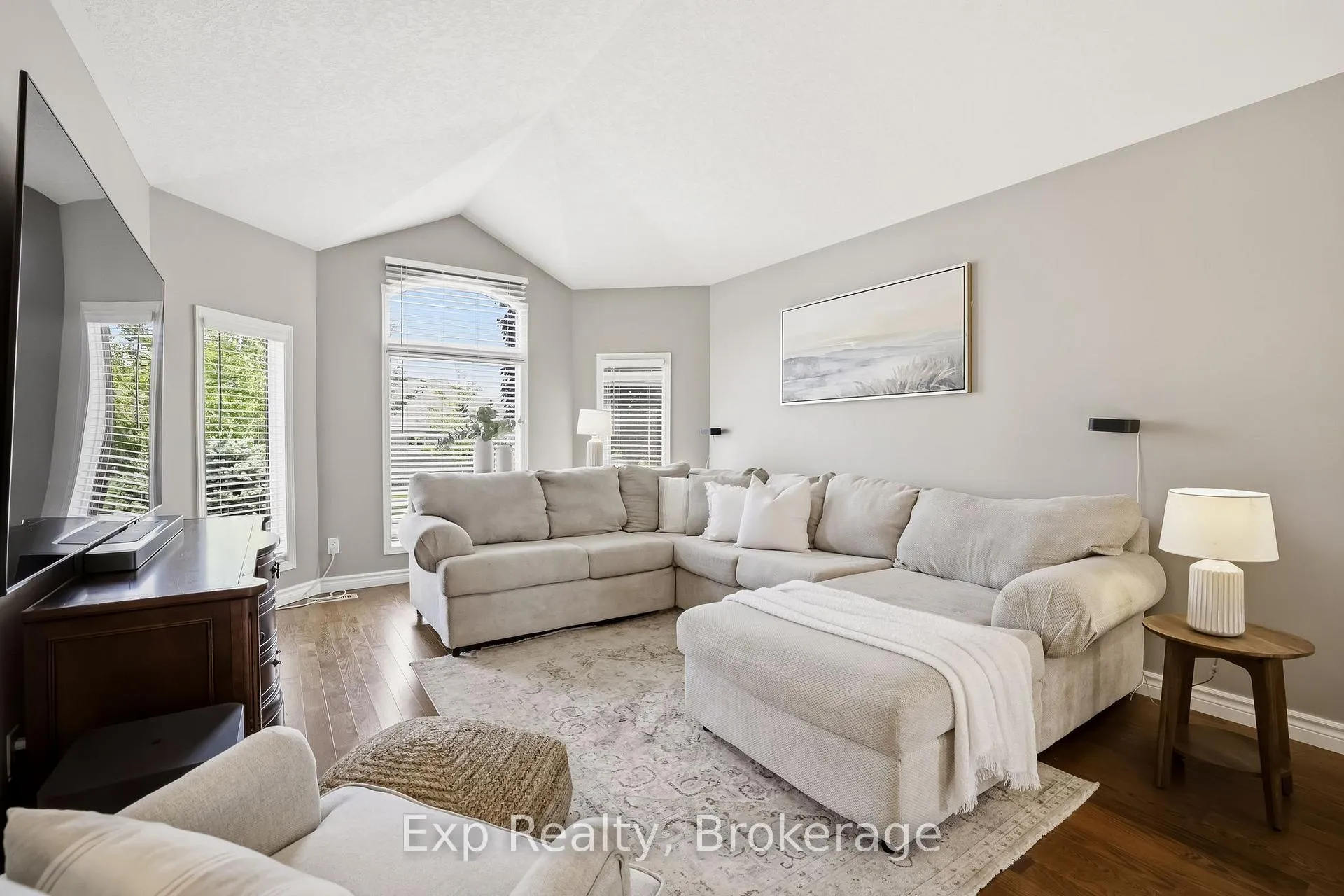 Photo 8 of 1106 Fawn Court, Kingston, City Northwest — HOMEH