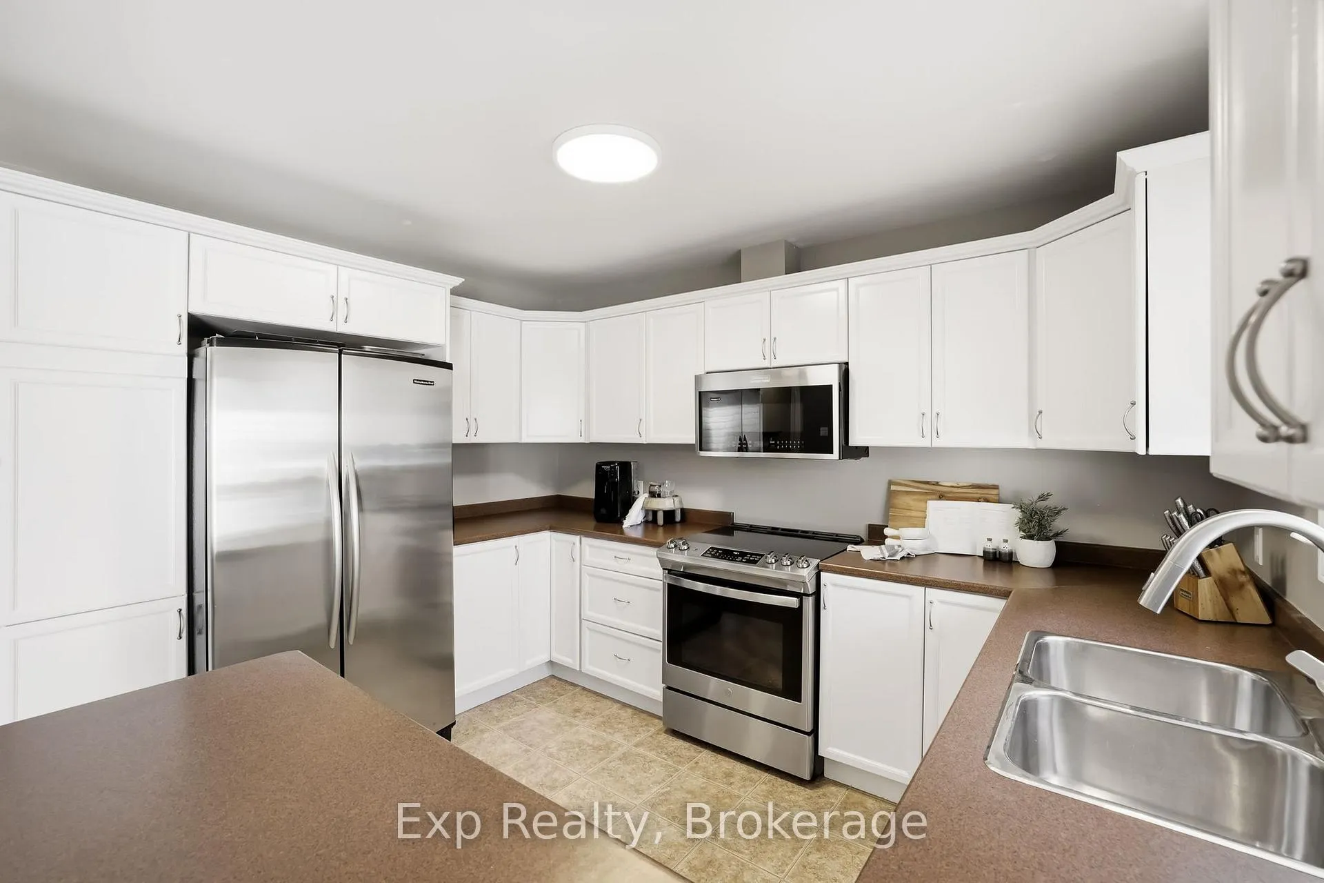 Photo 16 of 1106 Fawn Court, Kingston, City Northwest — HOMEH