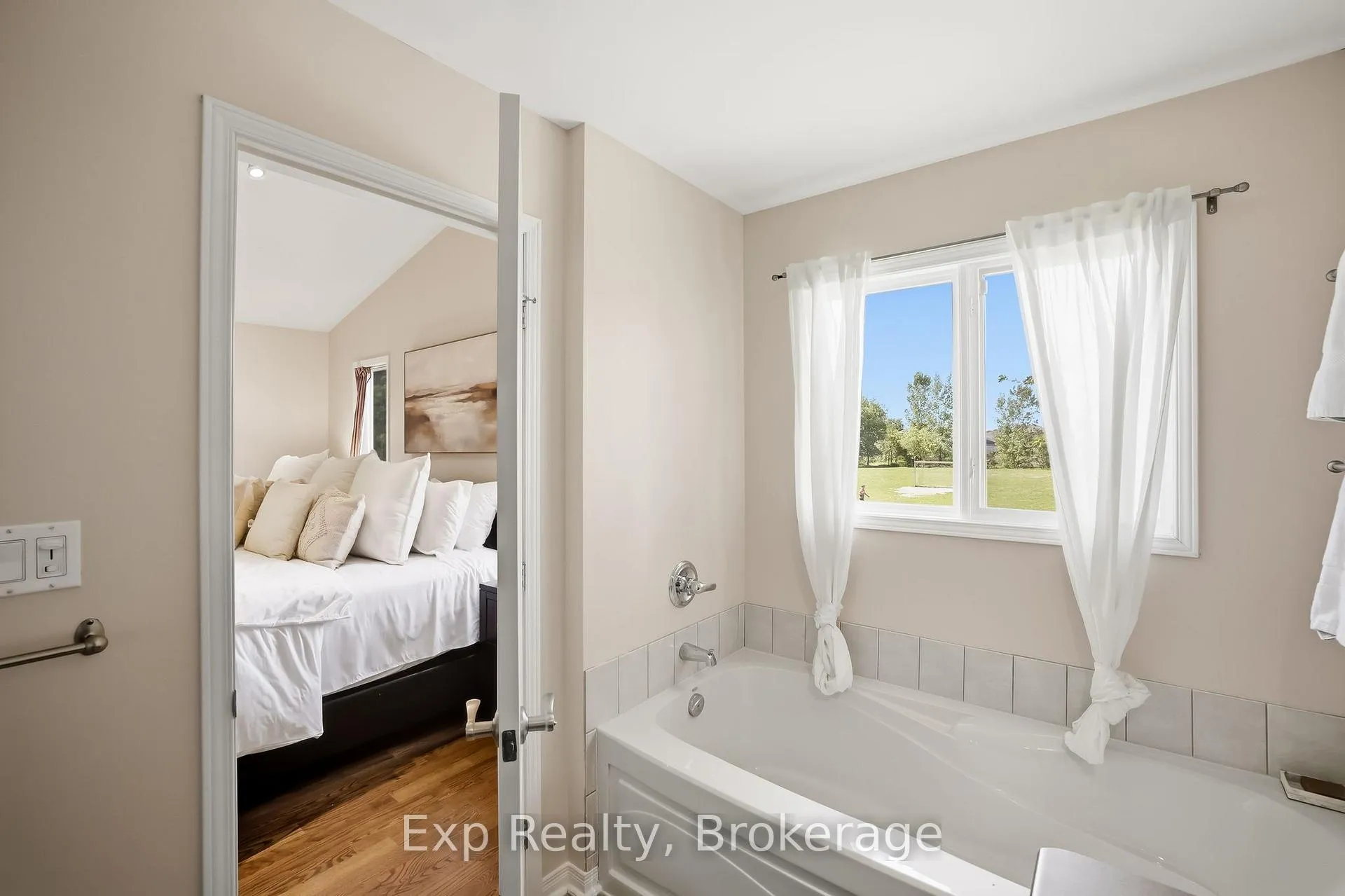 Photo 24 of 1106 Fawn Court, Kingston, City Northwest — HOMEH