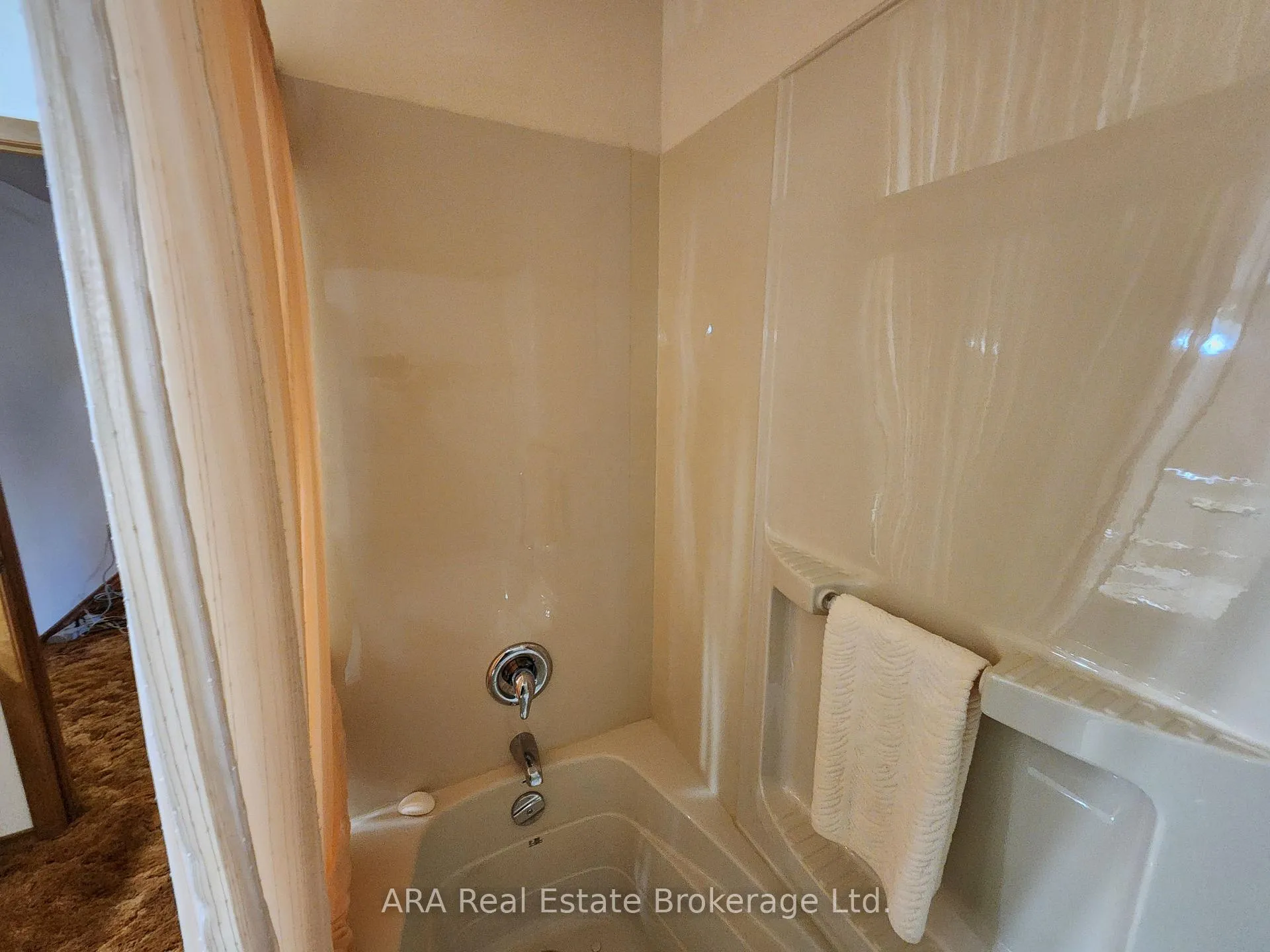 Photo 25 of 66 Union Street, Meaford — HOMEH