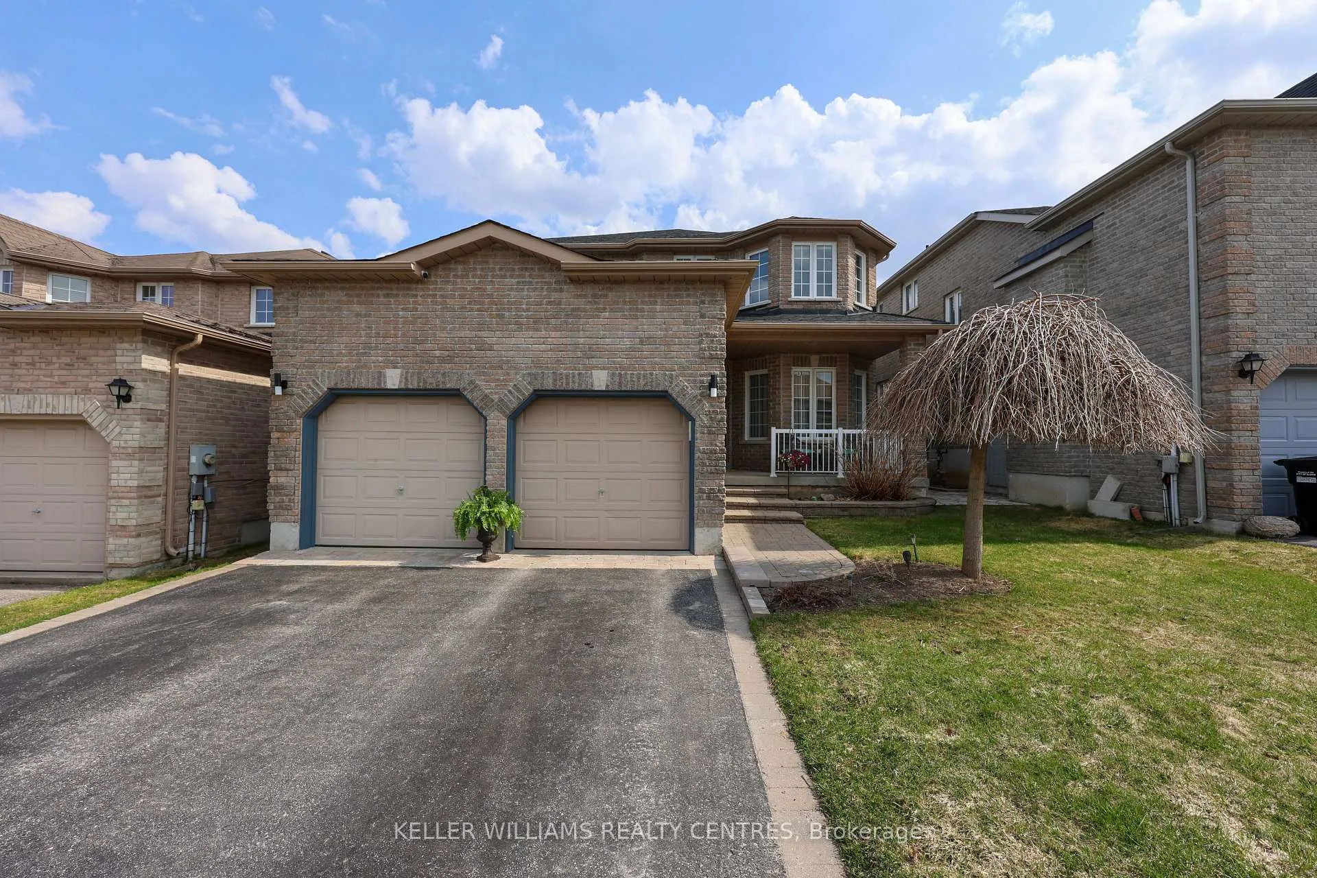 Photo 1 of 13 Surrey Street, Barrie, Little Lake — HOMEH