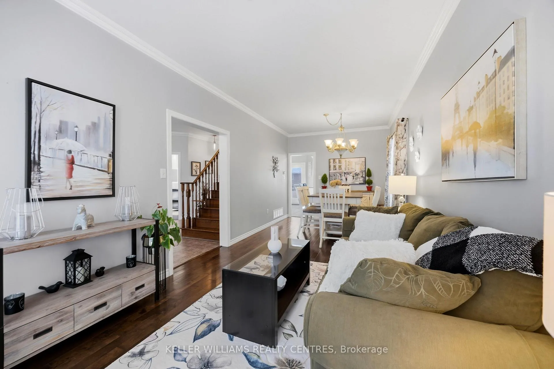 Photo 4 of 13 Surrey Street, Barrie, Little Lake — HOMEH