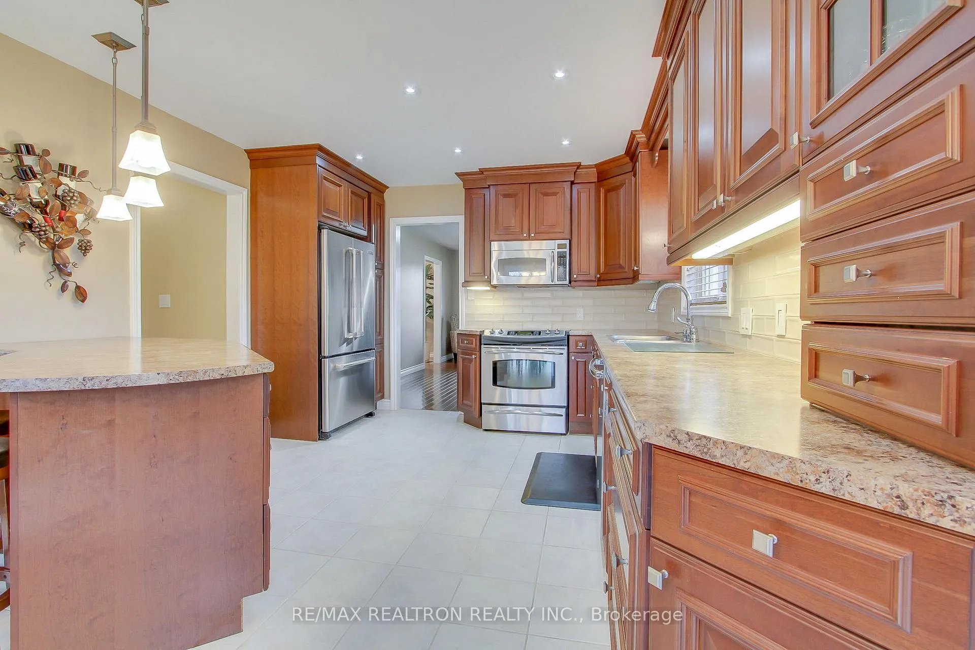 Photo 10 of 36 Audubon Way, Georgina, Baldwin — HOMEH