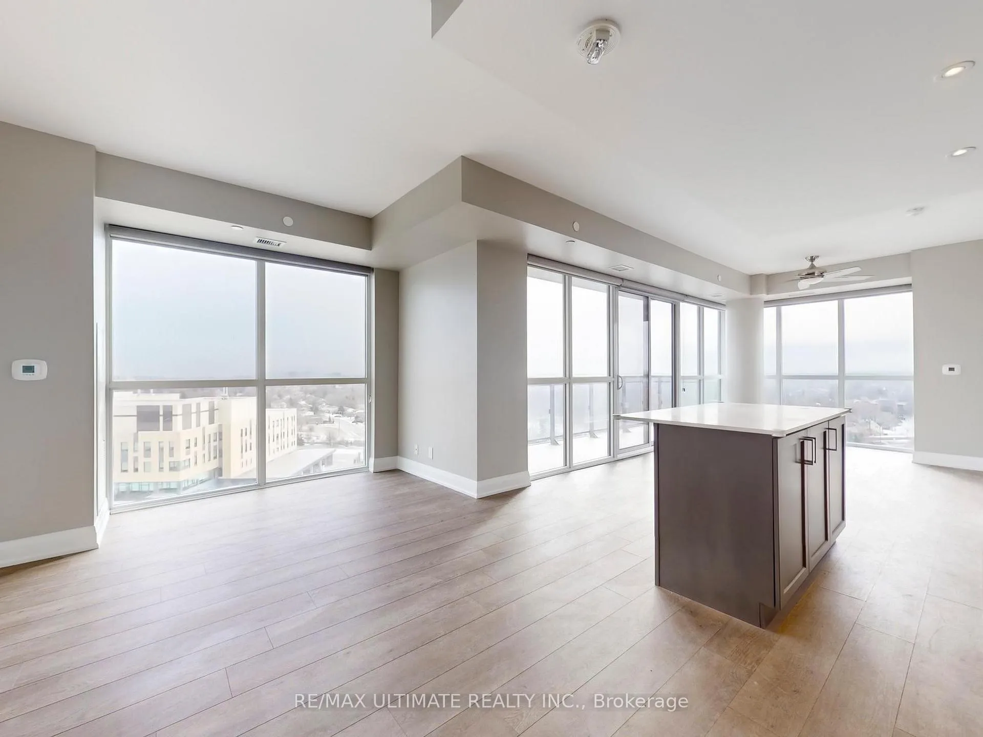 Photo 5 of Unit 1106, 15 Lynch Street, Brampton, Downtown Brampton — HOMEH