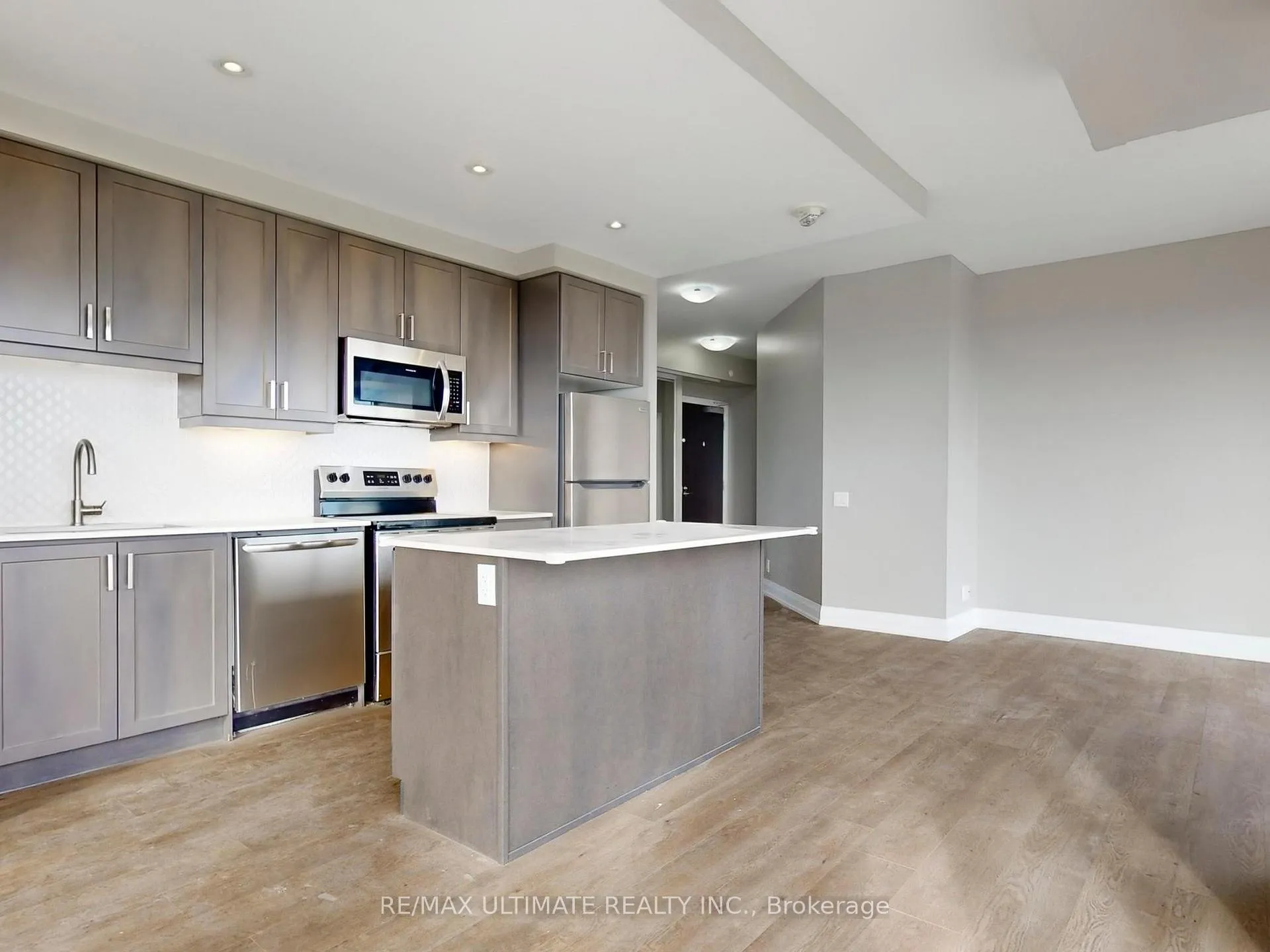 Photo 10 of Unit 1106, 15 Lynch Street, Brampton, Downtown Brampton — HOMEH