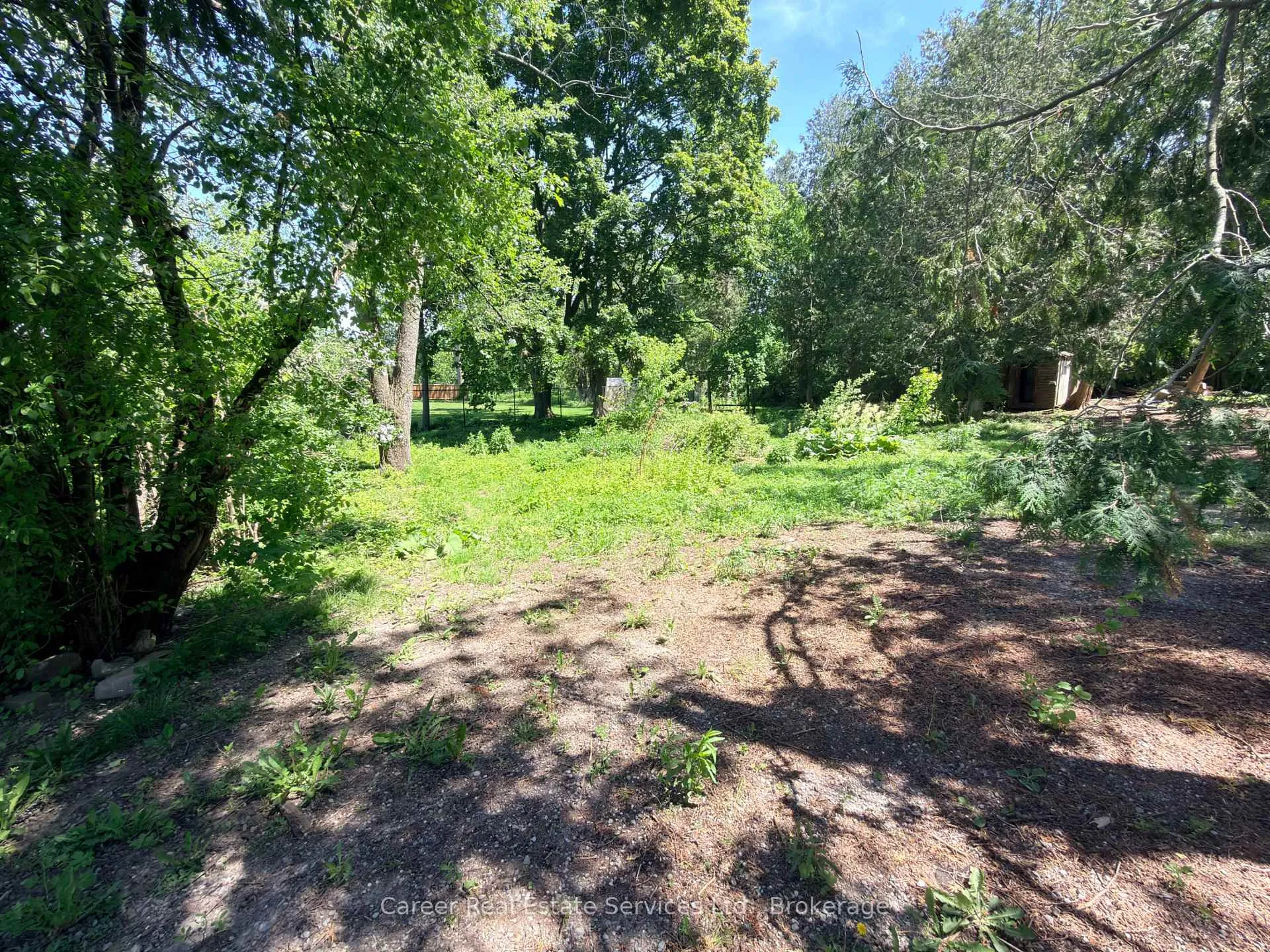 Photo 5 of 76 Springbrook Drive, Peterborough, Monaghan Ward 2 — HOMEH
