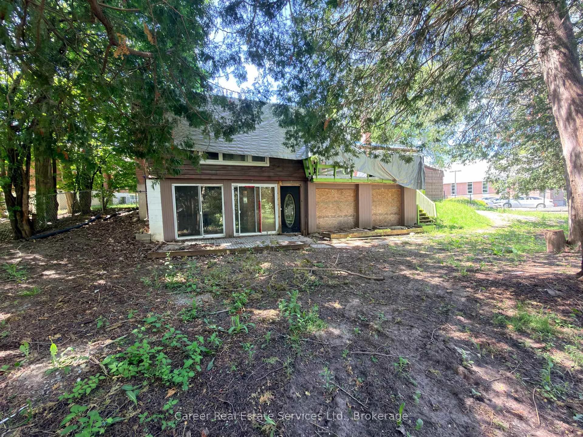 Photo 6 of 76 Springbrook Drive, Peterborough, Monaghan Ward 2 — HOMEH