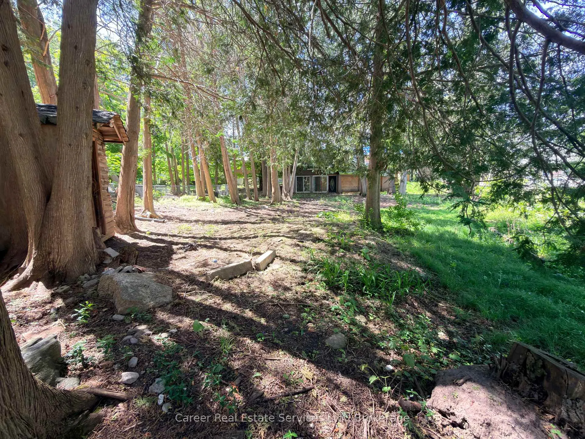 Photo 11 of 76 Springbrook Drive, Peterborough, Monaghan Ward 2 — HOMEH