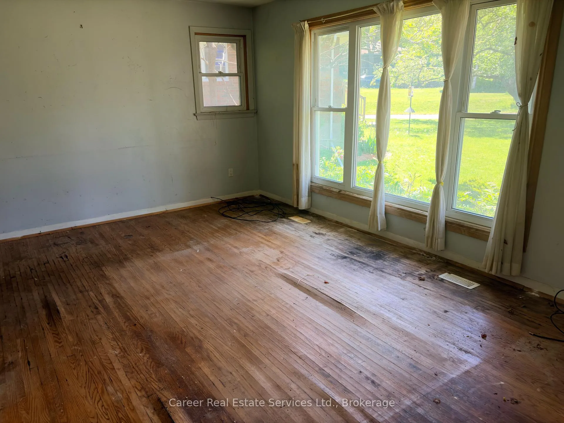 Photo 14 of 76 Springbrook Drive, Peterborough, Monaghan Ward 2 — HOMEH