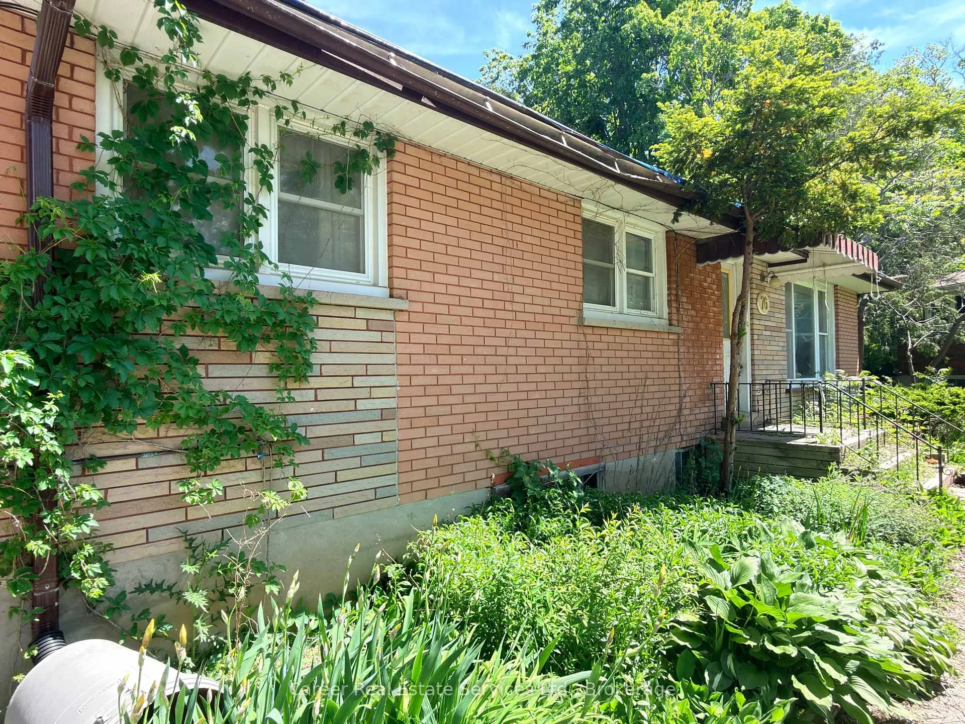 Photo 23 of 76 Springbrook Drive, Peterborough, Monaghan Ward 2 — HOMEH