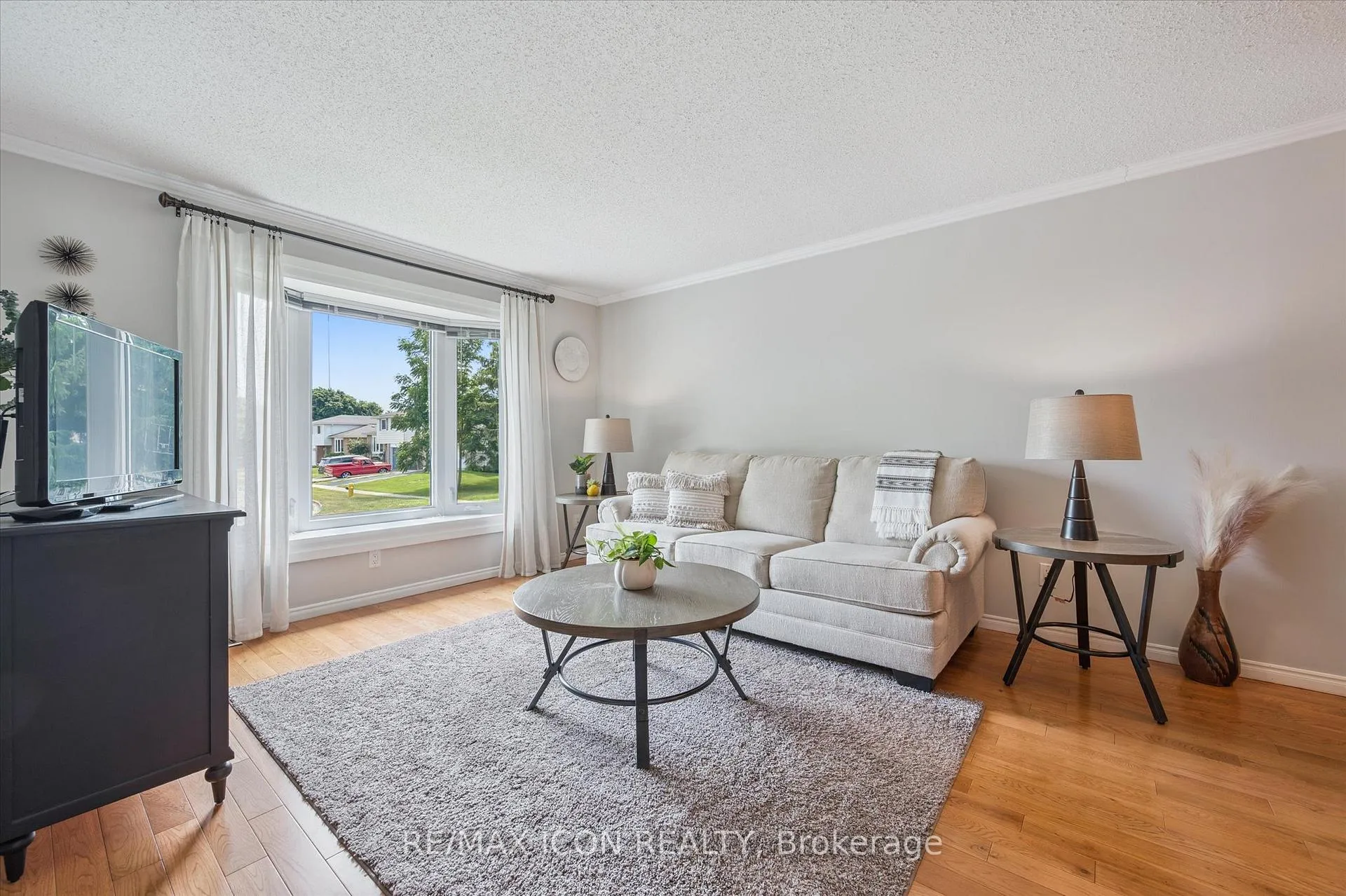 Photo 4 of 40 Abeles Avenue, Brant, Paris — HOMEH