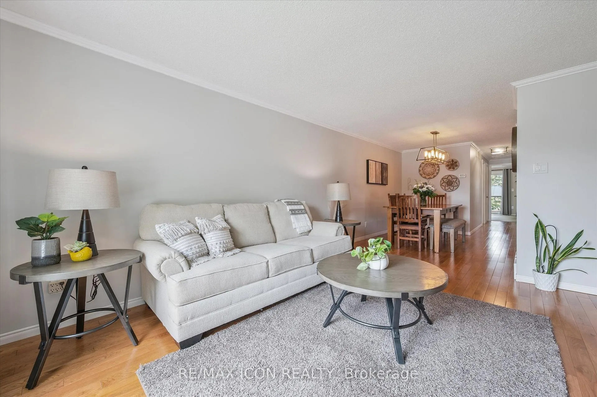 Photo 6 of 40 Abeles Avenue, Brant, Paris — HOMEH