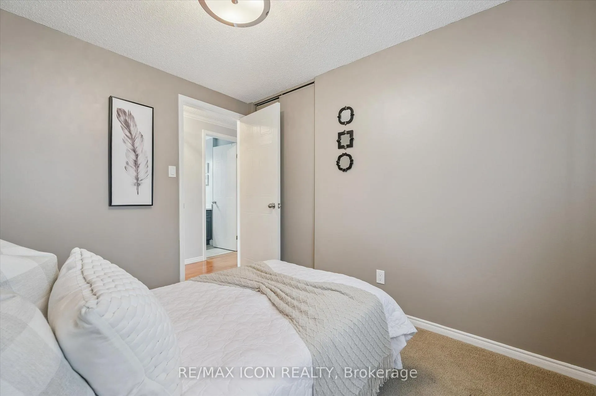 Photo 15 of 40 Abeles Avenue, Brant, Paris — HOMEH