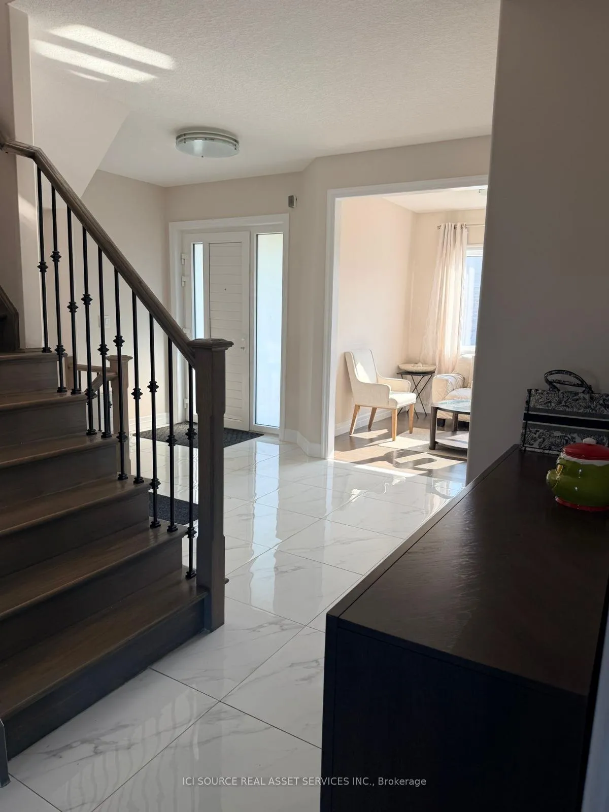Photo 2 of 48 Grandville Circle, Brant, Paris — HOMEH