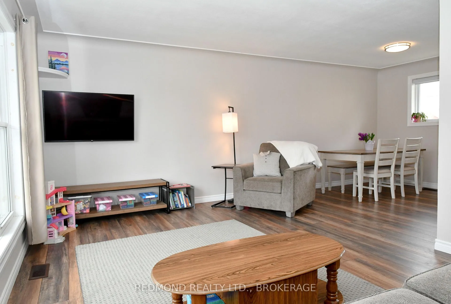 Photo 6 of 193 Elizabeth Drive, Gananoque — HOMEH