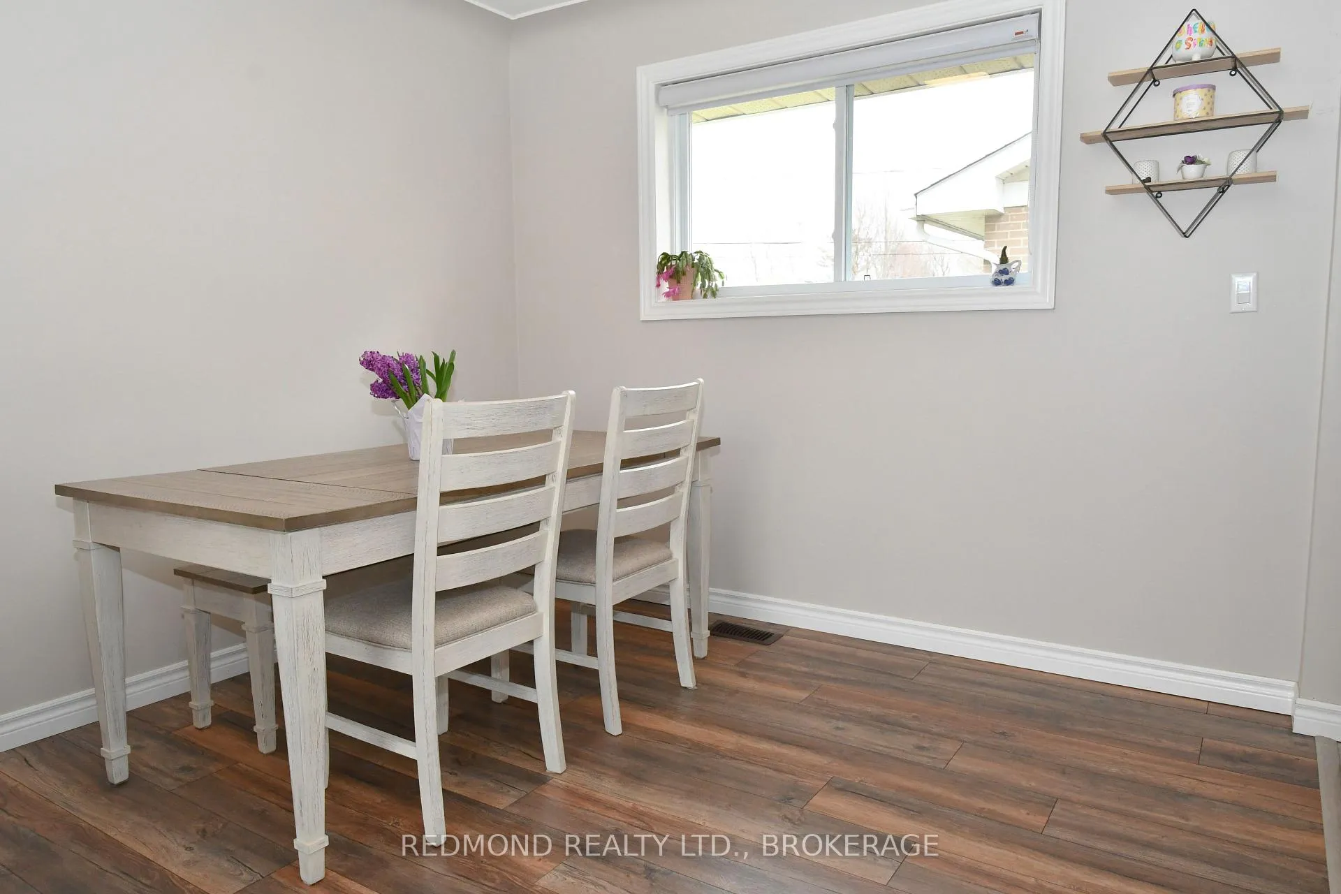 Photo 9 of 193 Elizabeth Drive, Gananoque — HOMEH