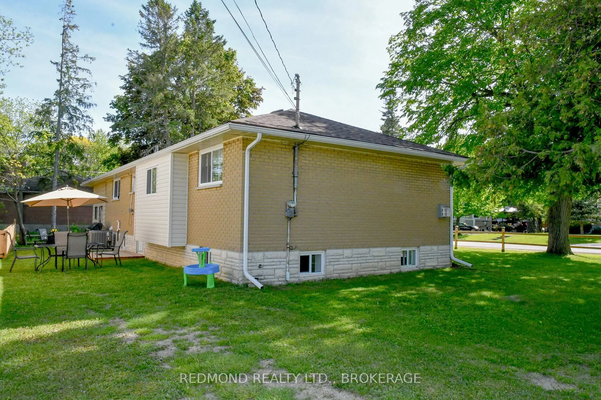 Photo 37 of 193 Elizabeth Drive, Gananoque — HOMEH