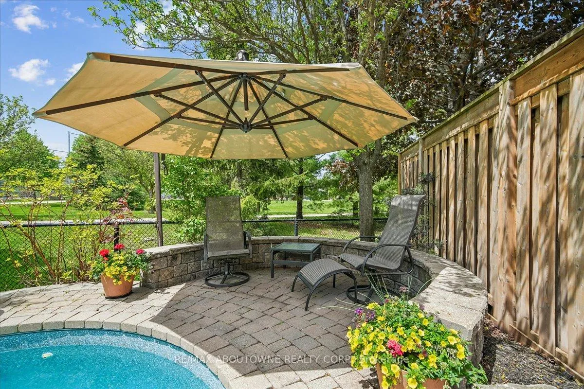 Photo 29 of 1053 Old Oak Drive, Oakville, West Oak Trails — HOMEH