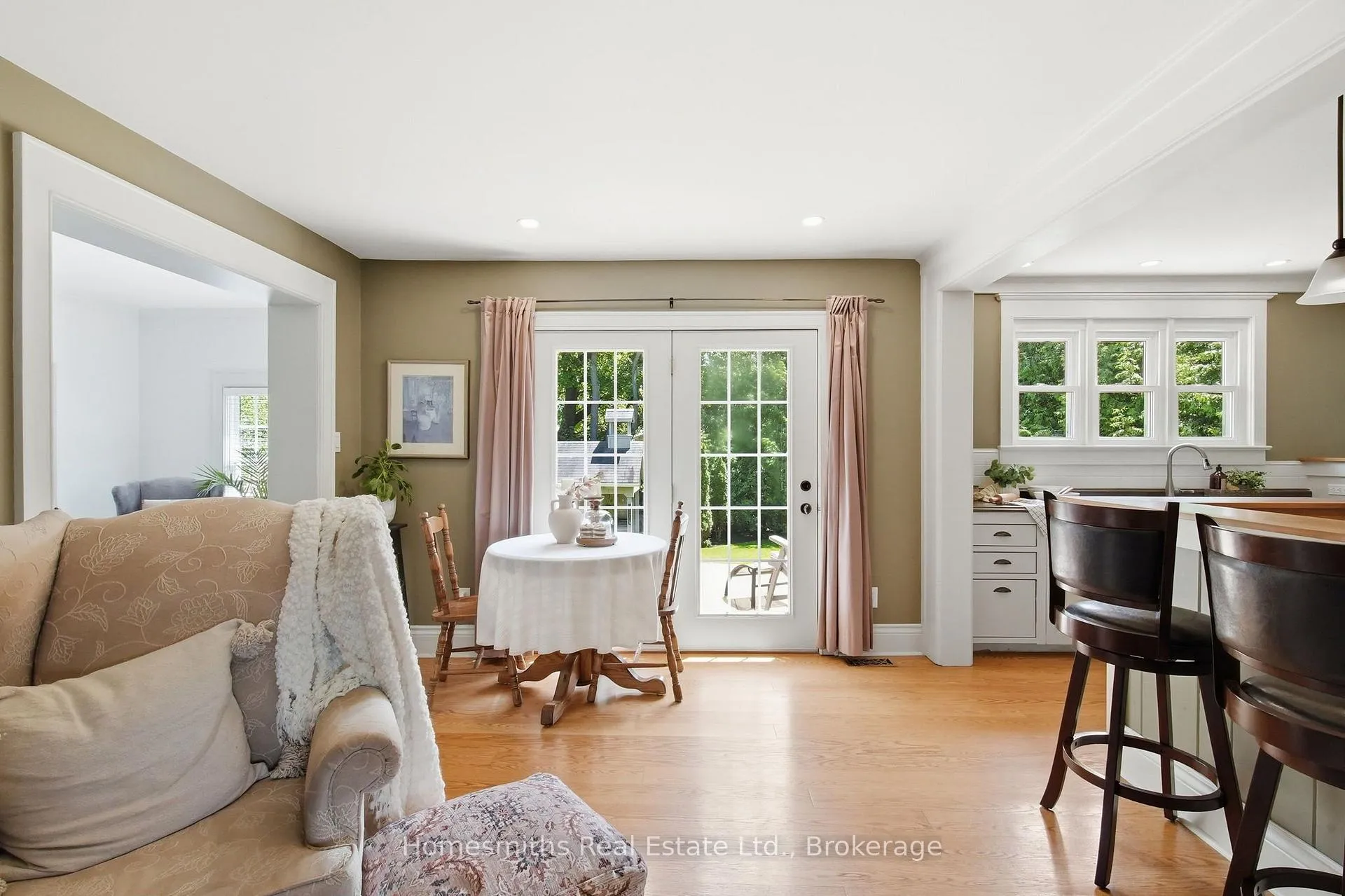 Photo 7 of 77 George Street W, Clarington, Newcastle — HOMEH