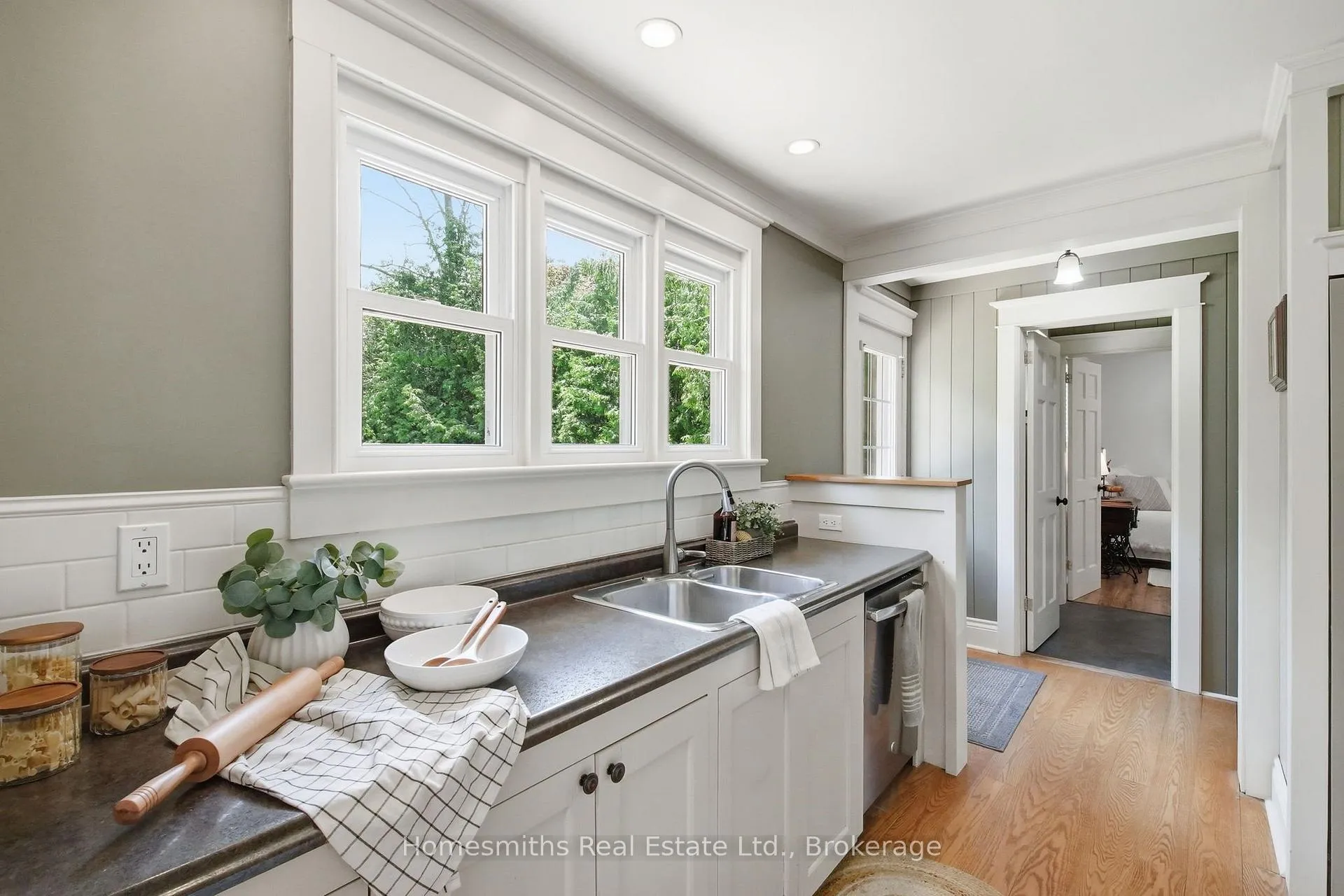 Photo 14 of 77 George Street W, Clarington, Newcastle — HOMEH