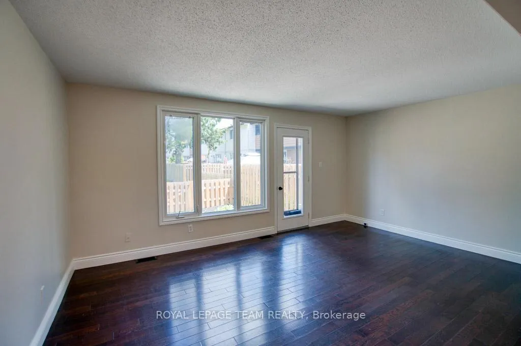 Photo 10 of Unit 40, 19 Glencoe Street, Ottawa, Arlington Woods — HOMEH