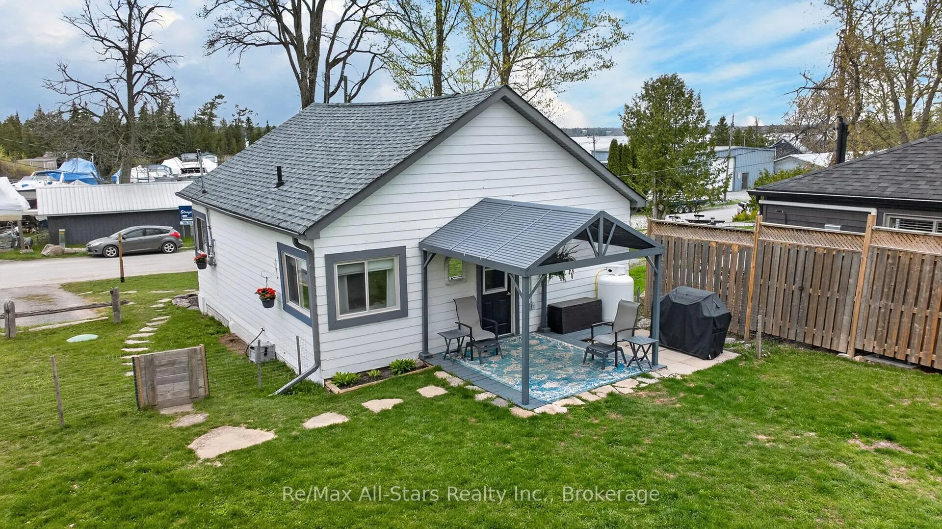 Photo 26 of 2 Elder Street, Kawartha Lakes, Fenelon — HOMEH
