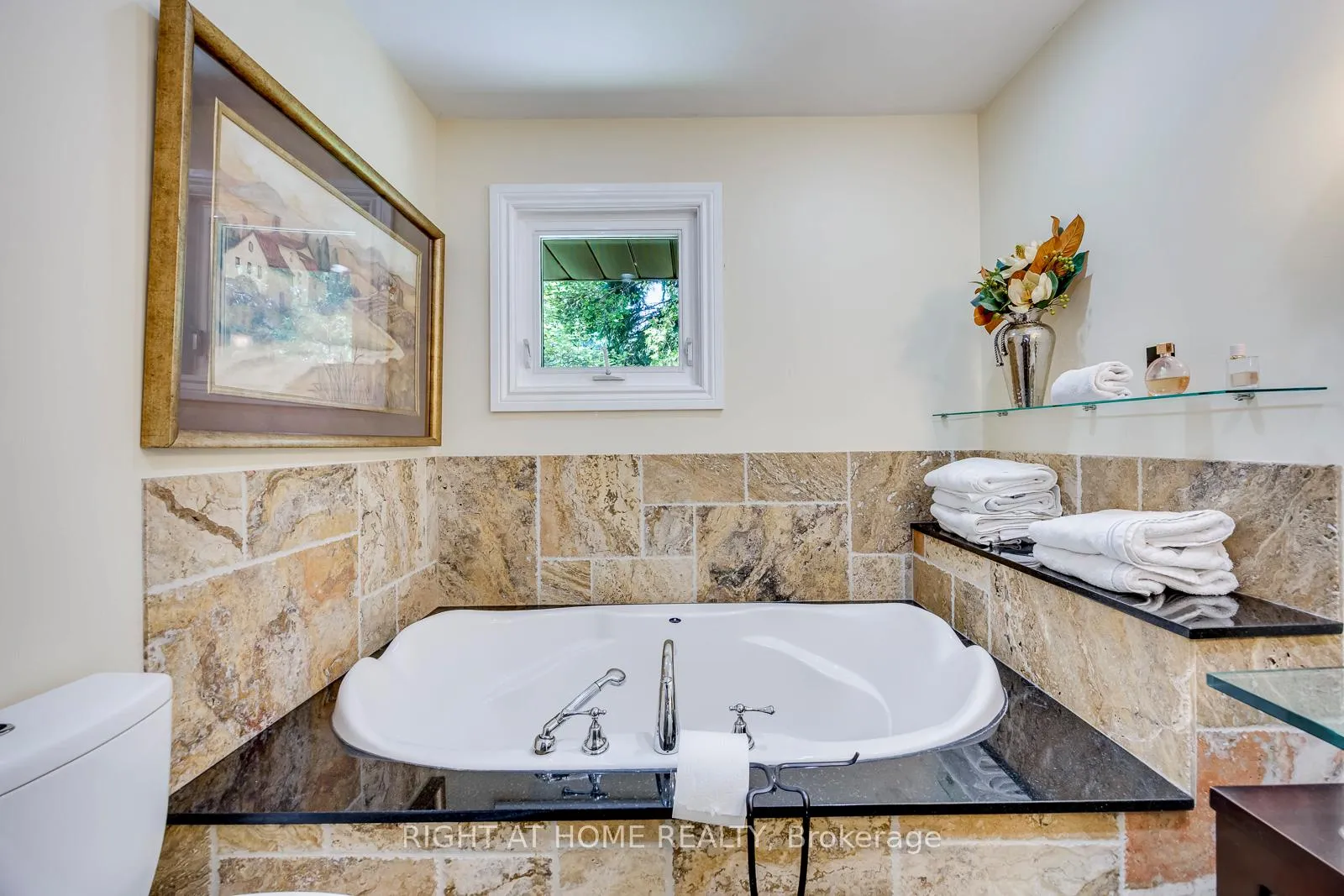 Photo 49 of 5290 Creditview Road, Mississauga, East Credit — HOMEH