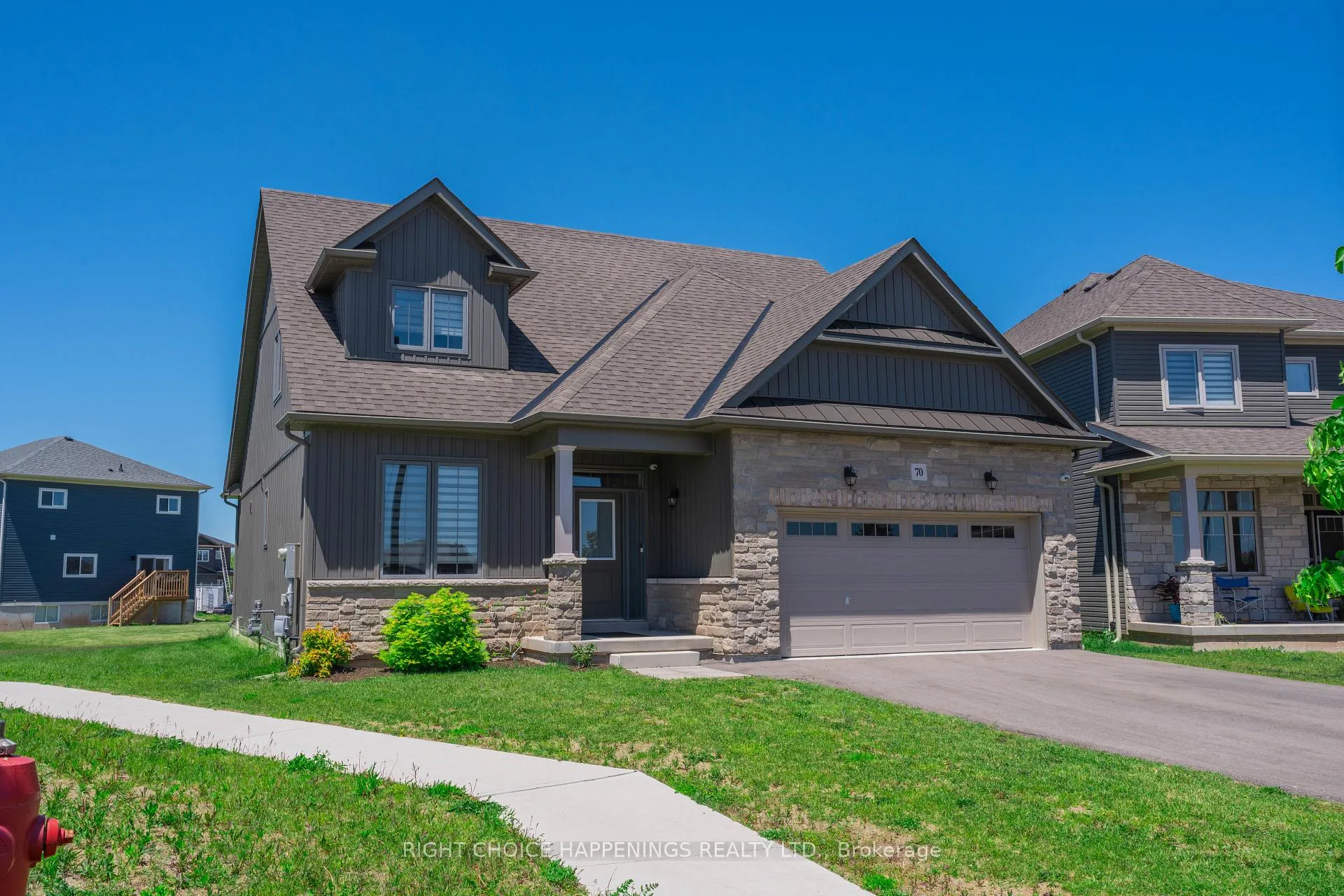 Photo 4 of 70 Oriole Crescent, Port Colborne, Main Street — HOMEH