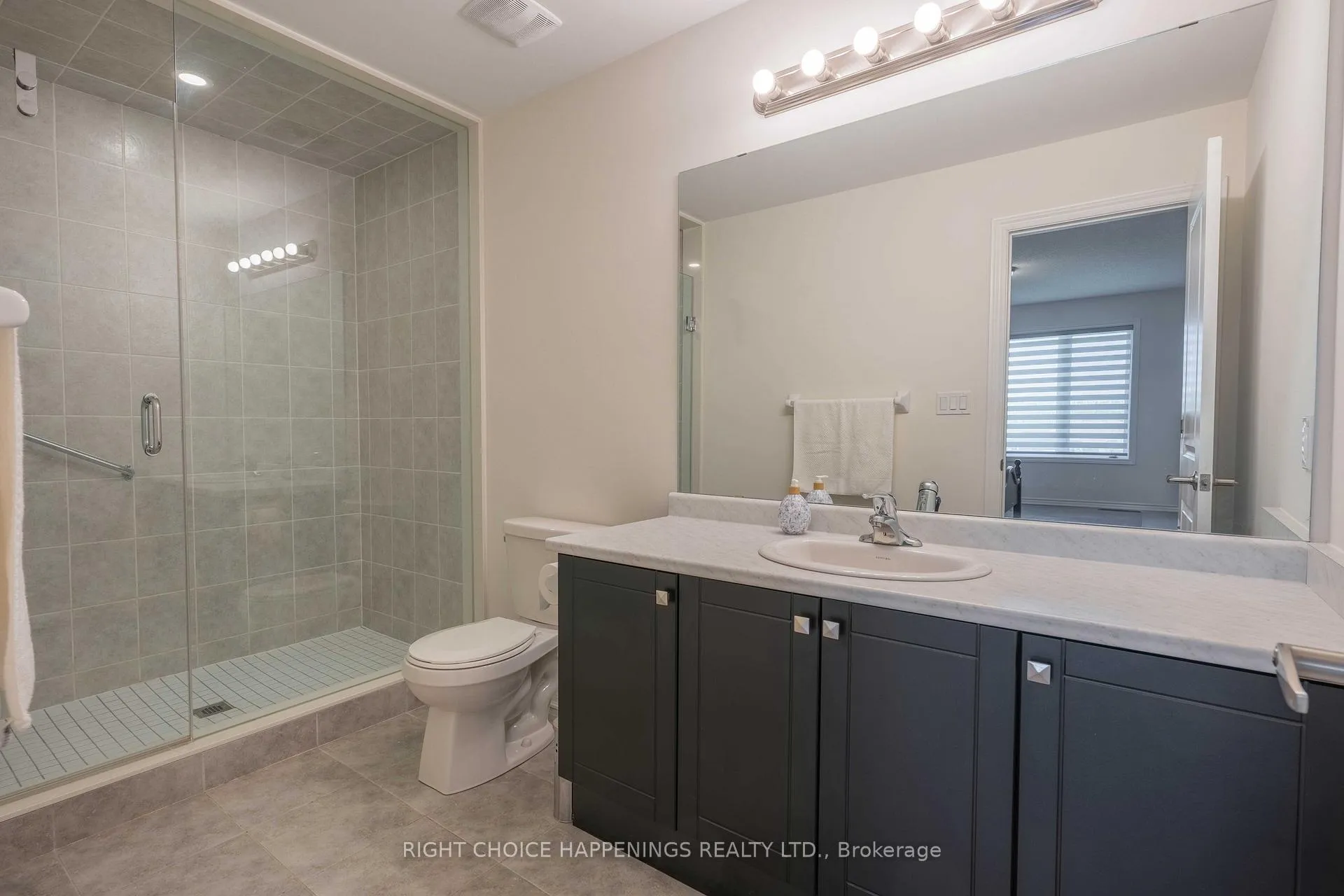 Photo 16 of 70 Oriole Crescent, Port Colborne, Main Street — HOMEH