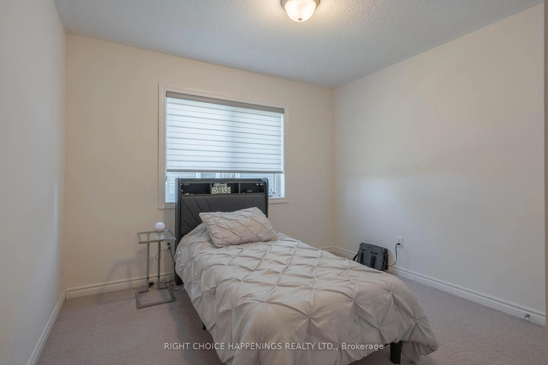 Photo 19 of 70 Oriole Crescent, Port Colborne, Main Street — HOMEH
