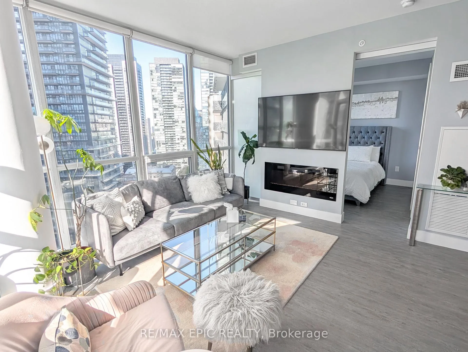 Photo 2 of Unit #2309, 45 Charles Street E, Toronto, Church-Yonge Corridor — HOMEH