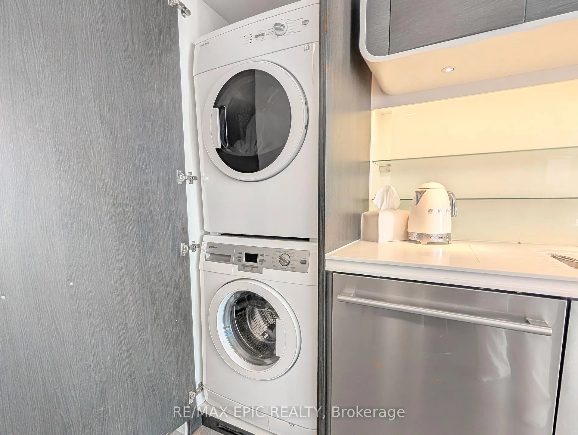 Photo 5 of Unit #2309, 45 Charles Street E, Toronto, Church-Yonge Corridor — HOMEH