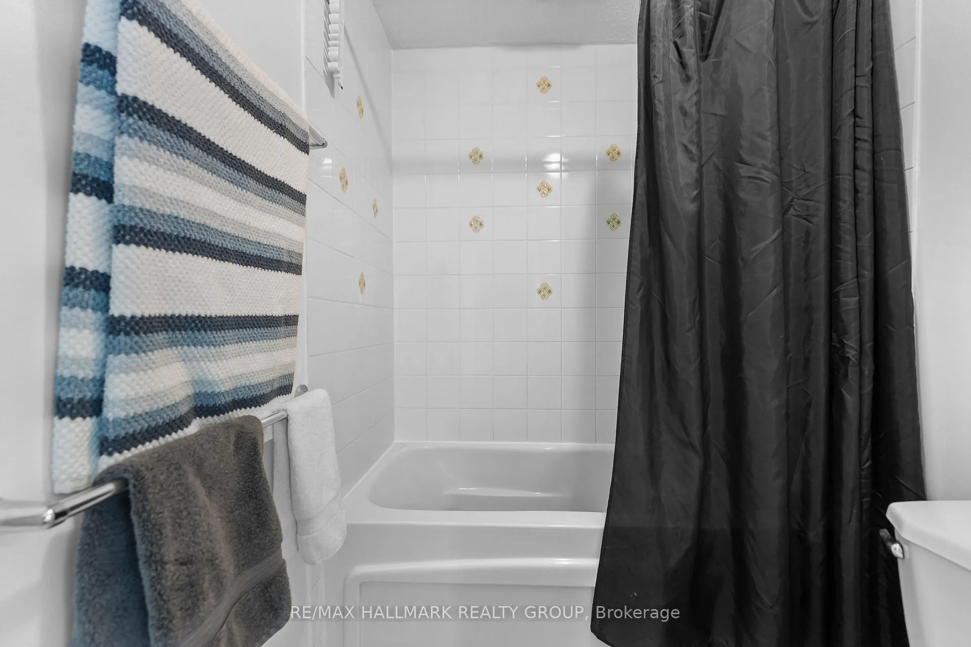 Photo 22 of Unit 41, 890 Cahill Drive W, Ottawa, Hunt Club — HOMEH