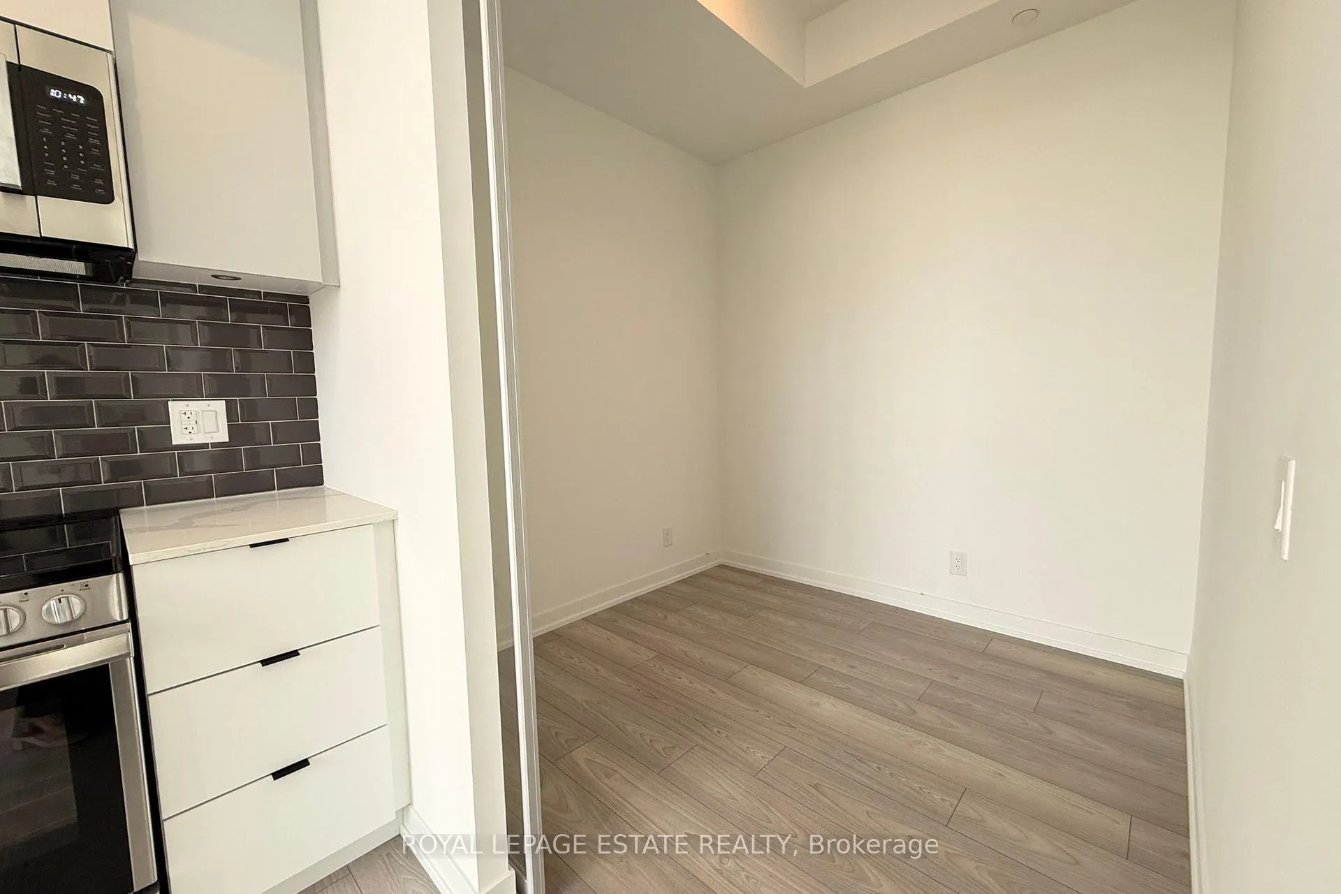 Photo 14 of Unit 1201, 285 Dufferin Street, Toronto, South Parkdale — HOMEH