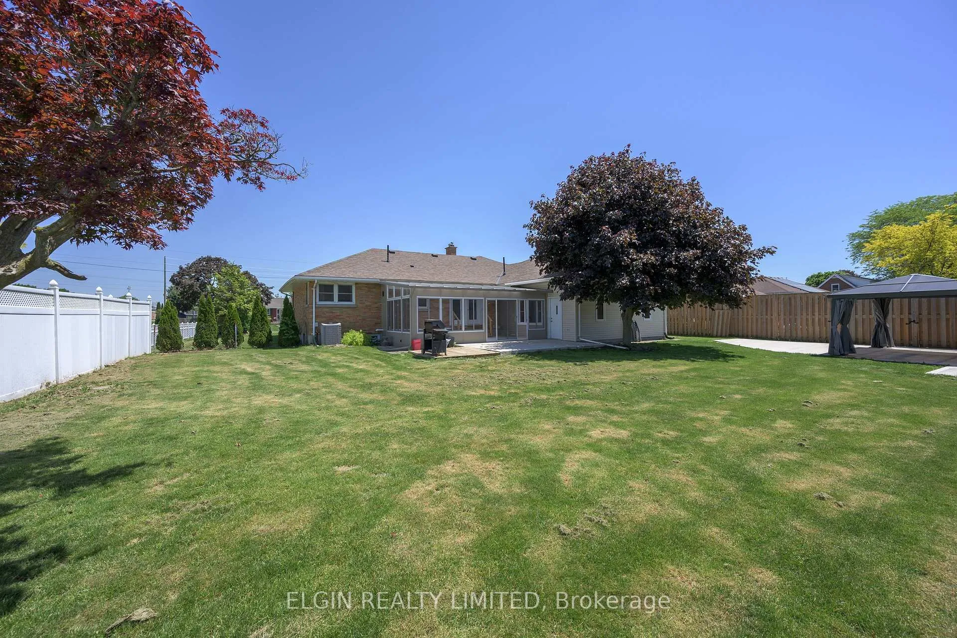 Photo 9 of 2 Lyndale Avenue, Central Elgin, Rural Central Elgin — HOMEH