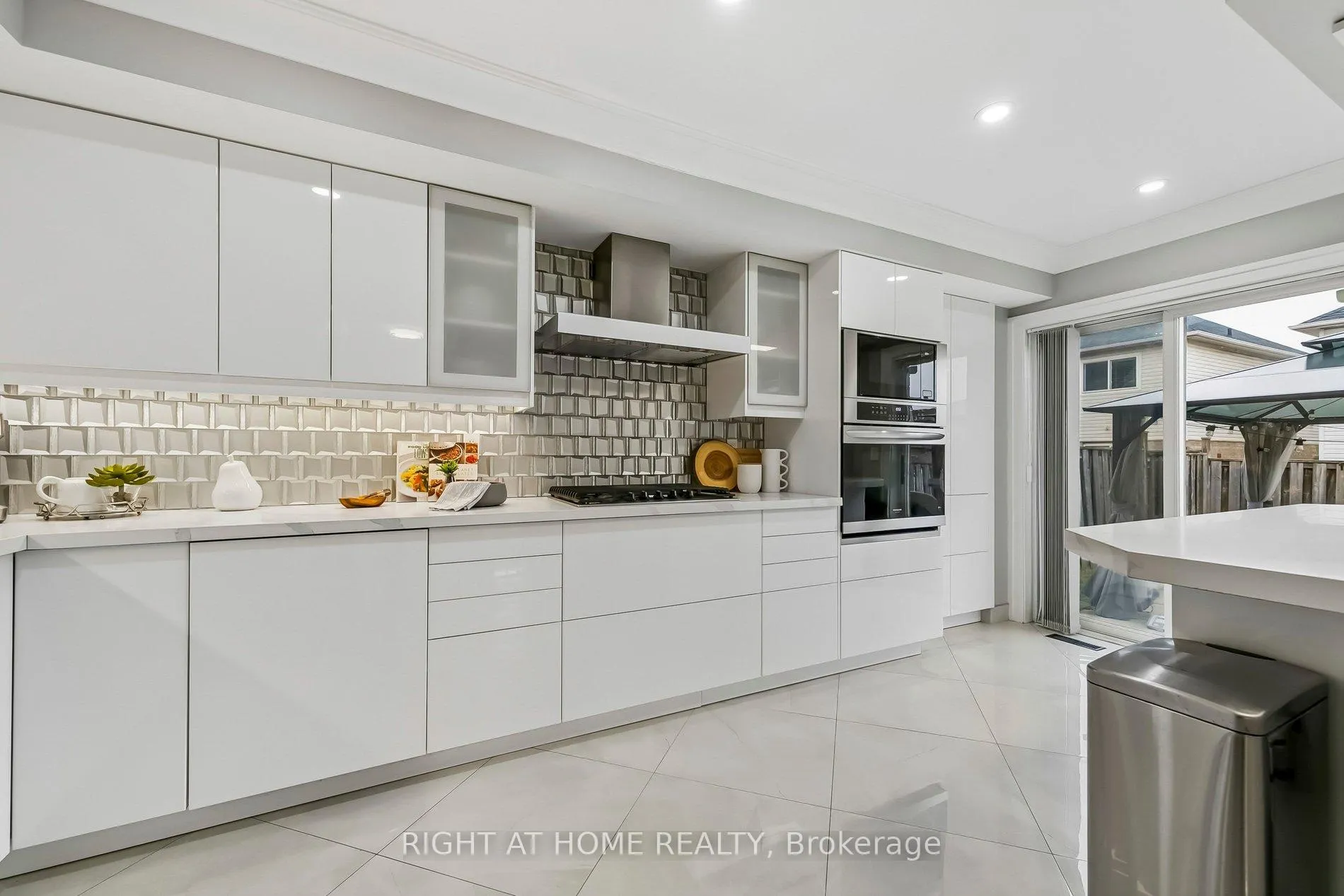 Photo 17 of 23 Coates Drive, Milton, Dempsey — HOMEH