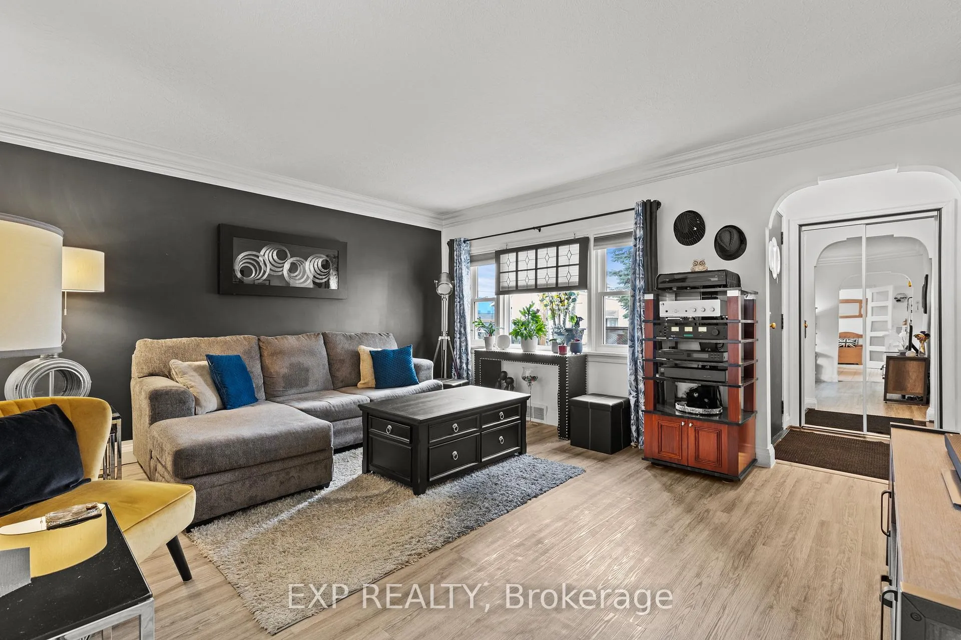 Photo 7 of 5367 Kitchener Street, Niagara Falls, Clifton Hill — HOMEH