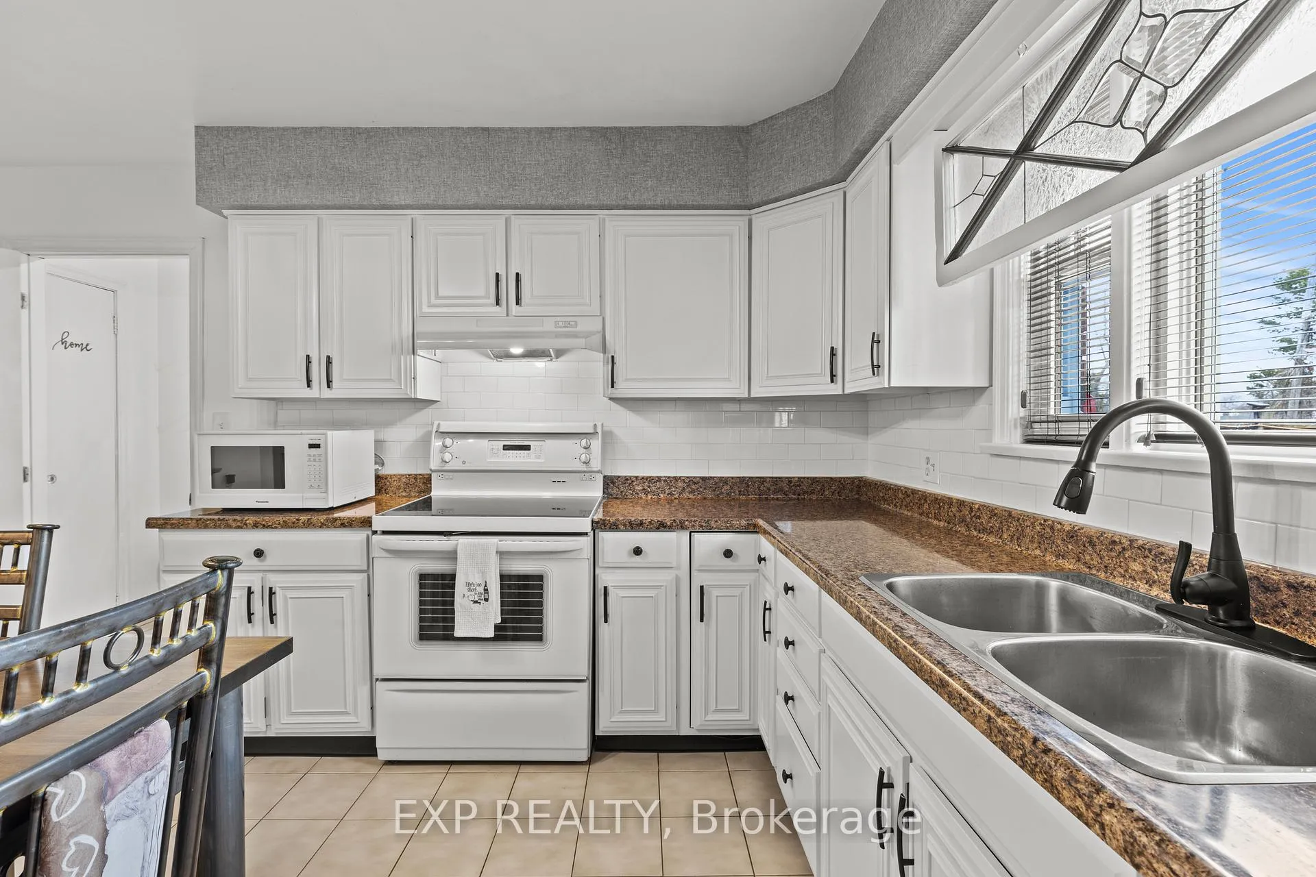 Photo 12 of 5367 Kitchener Street, Niagara Falls, Clifton Hill — HOMEH