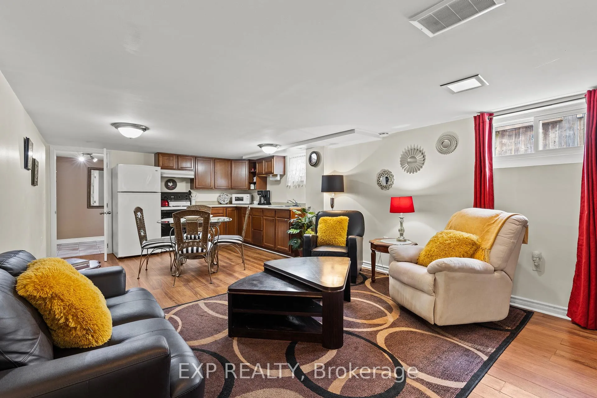 Photo 25 of 5367 Kitchener Street, Niagara Falls, Clifton Hill — HOMEH