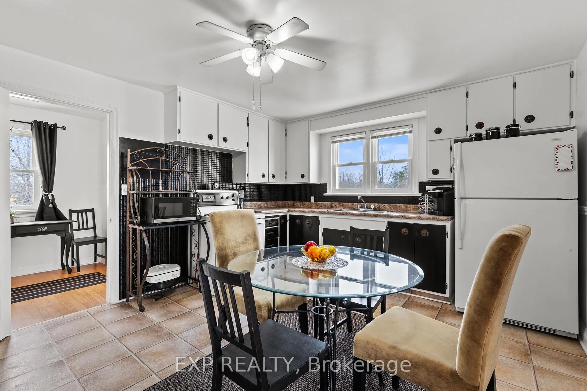 Photo 33 of 5367 Kitchener Street, Niagara Falls, Clifton Hill — HOMEH