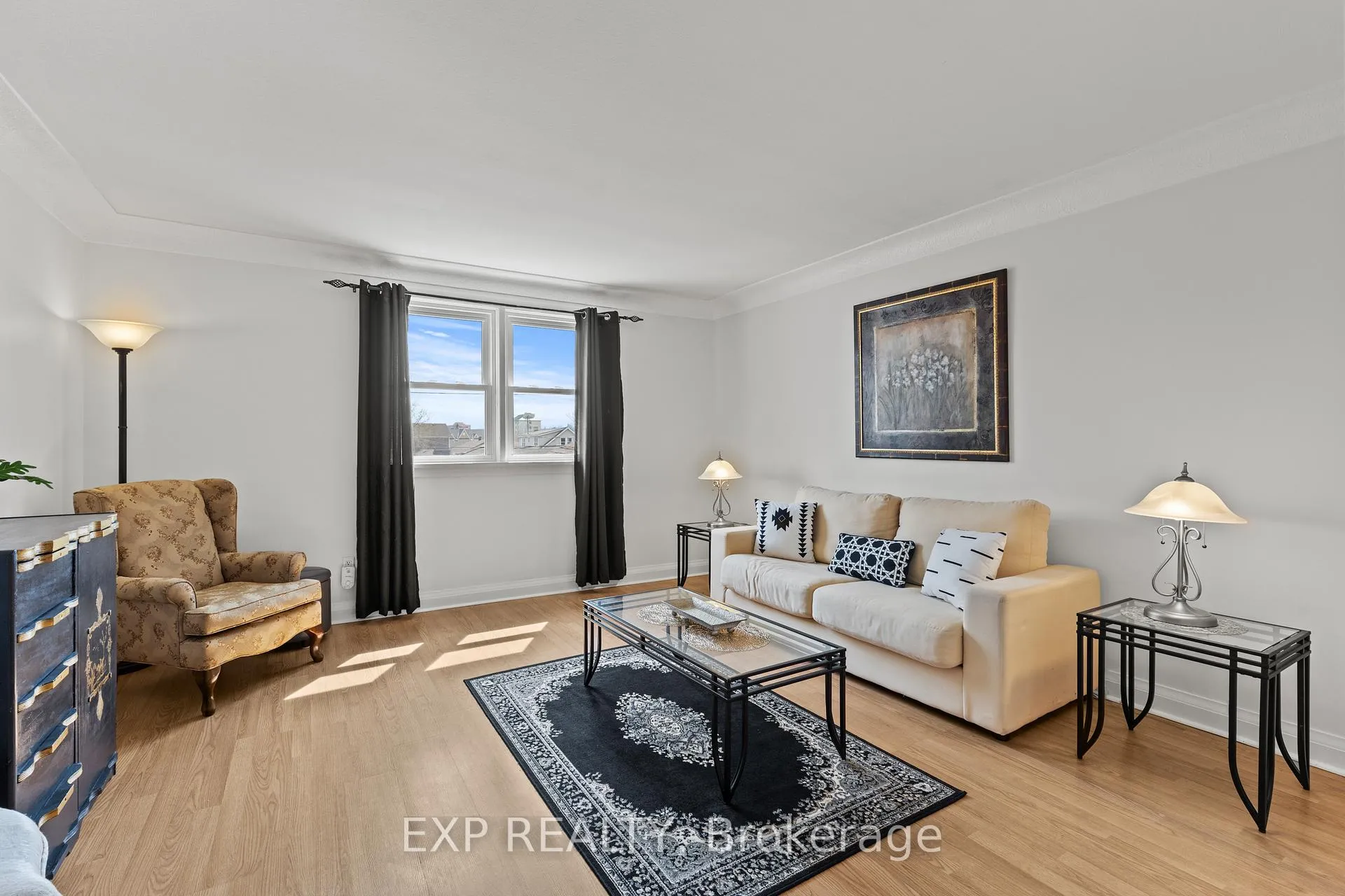 Photo 35 of 5367 Kitchener Street, Niagara Falls, Clifton Hill — HOMEH