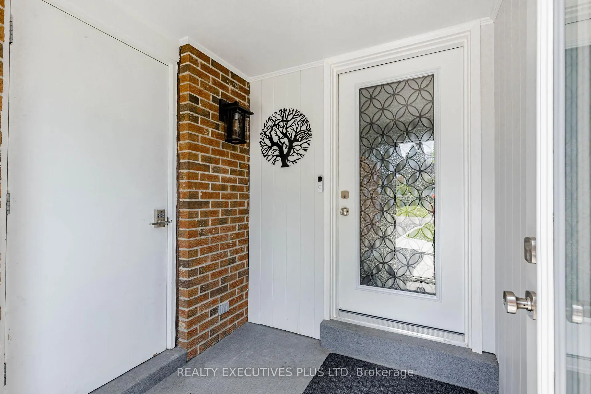 Photo 4 of 12 Maidstone Crescent, Brampton, Central Park — HOMEH