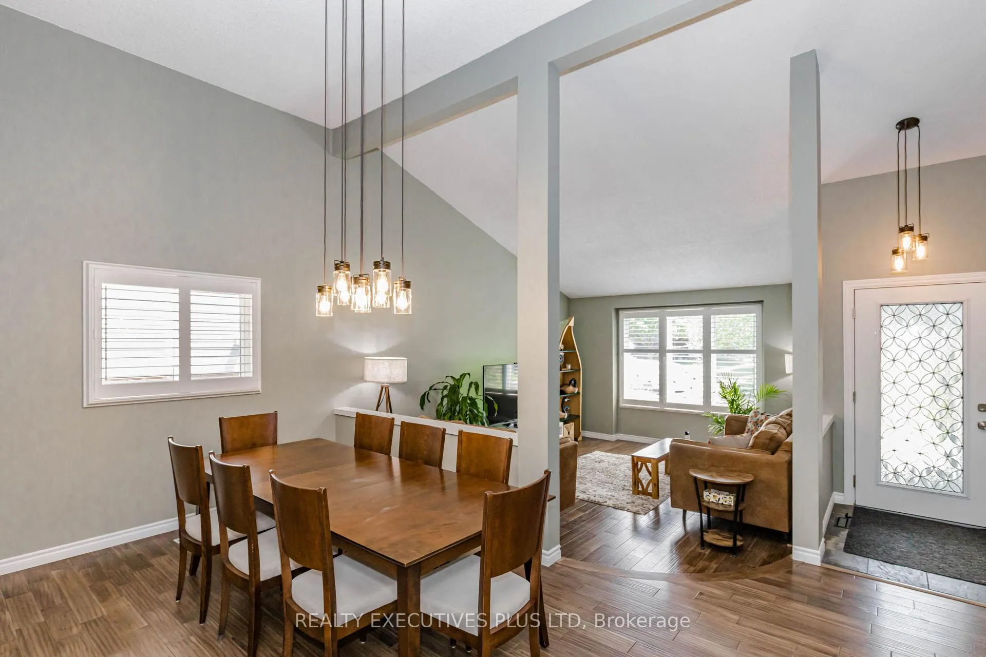 Photo 6 of 12 Maidstone Crescent, Brampton, Central Park — HOMEH