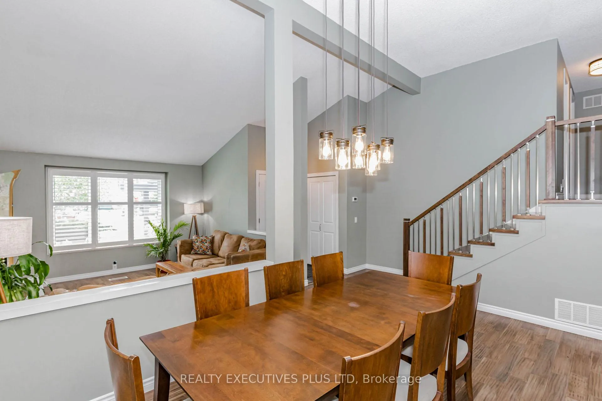Photo 8 of 12 Maidstone Crescent, Brampton, Central Park — HOMEH