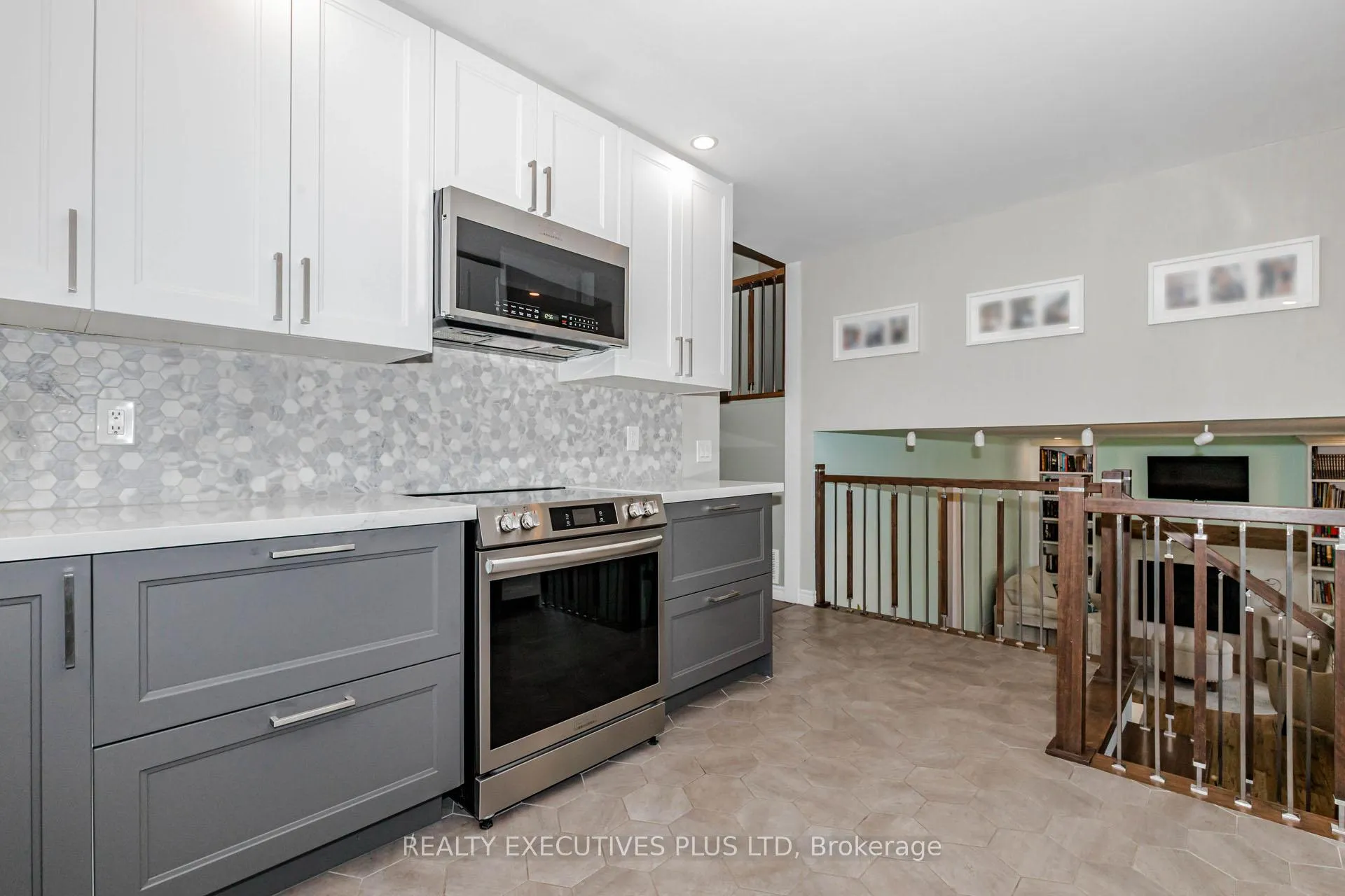 Photo 19 of 12 Maidstone Crescent, Brampton, Central Park — HOMEH