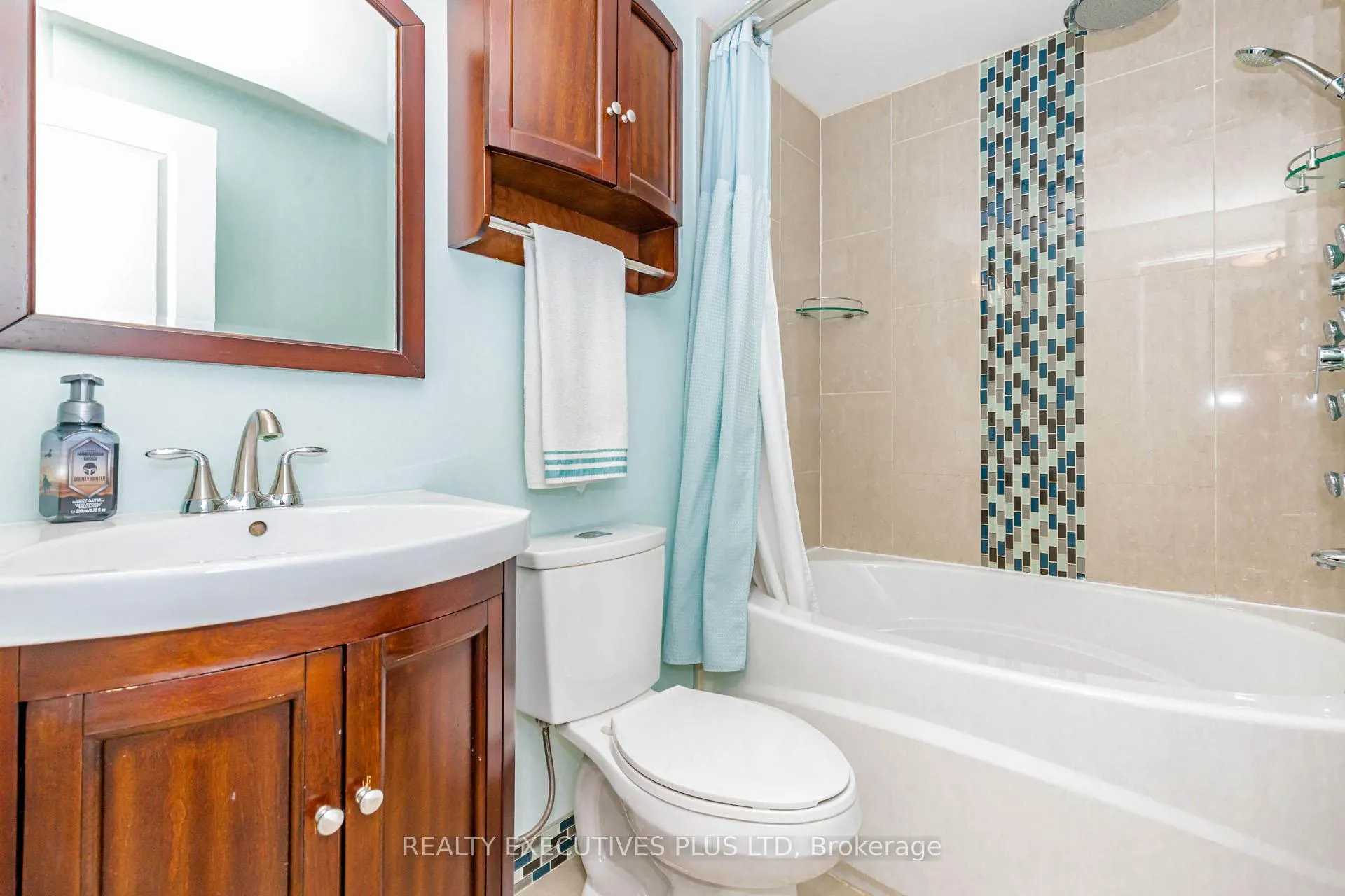 Photo 42 of 12 Maidstone Crescent, Brampton, Central Park — HOMEH