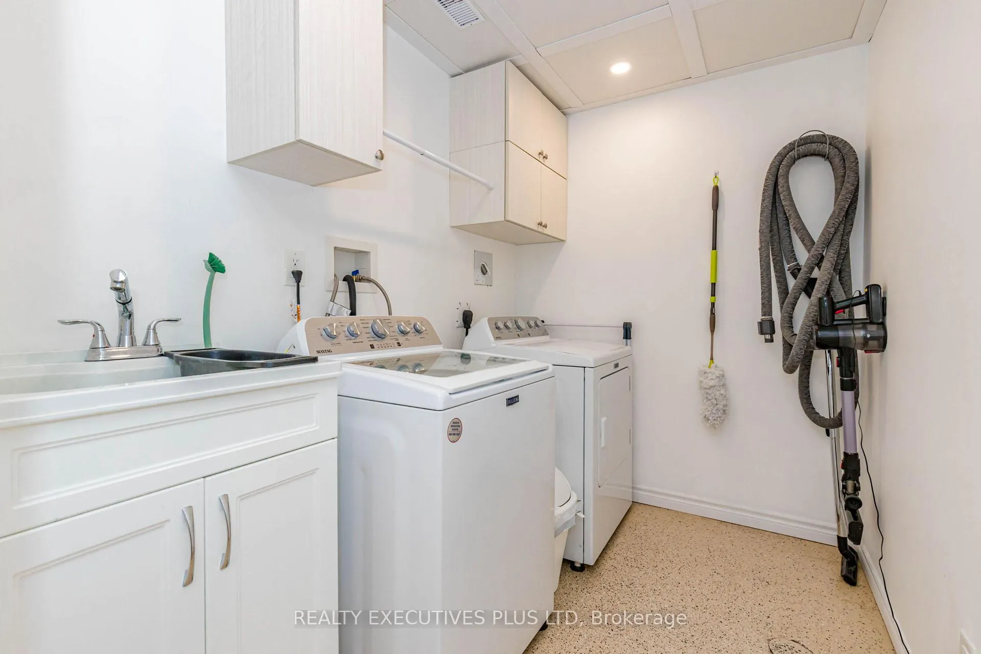 Photo 44 of 12 Maidstone Crescent, Brampton, Central Park — HOMEH