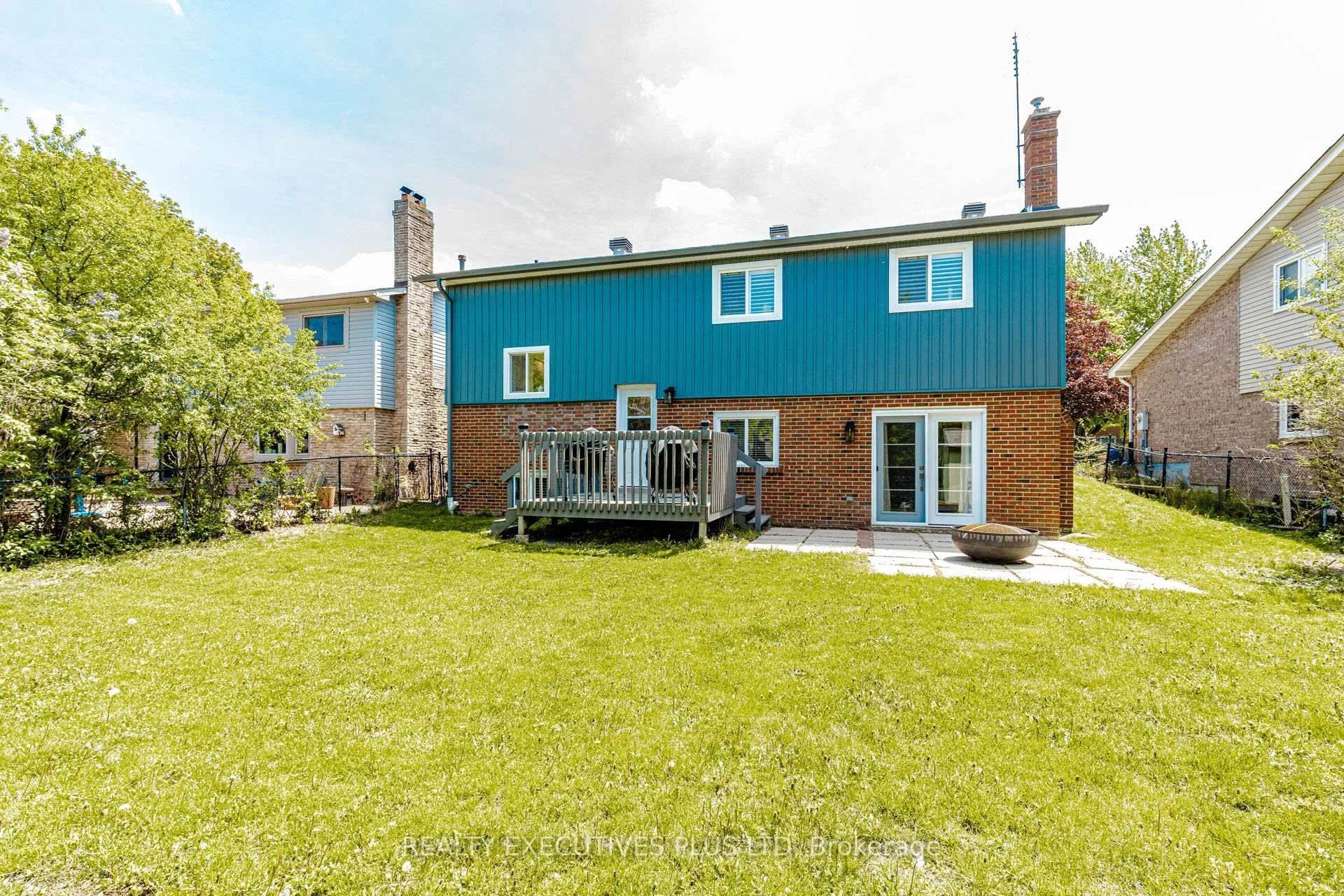 Photo 48 of 12 Maidstone Crescent, Brampton, Central Park — HOMEH