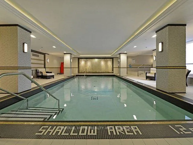 Photo 5 of Unit 825, 1 Old Mill Drive, Toronto, High Park-Swansea — HOMEH