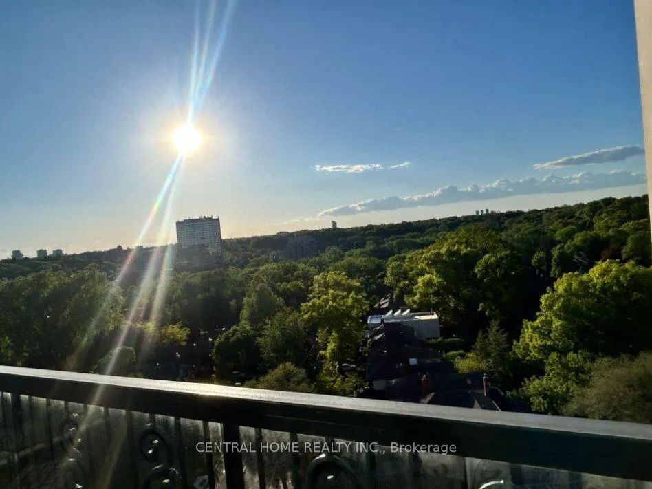 Photo 9 of Unit 825, 1 Old Mill Drive, Toronto, High Park-Swansea — HOMEH